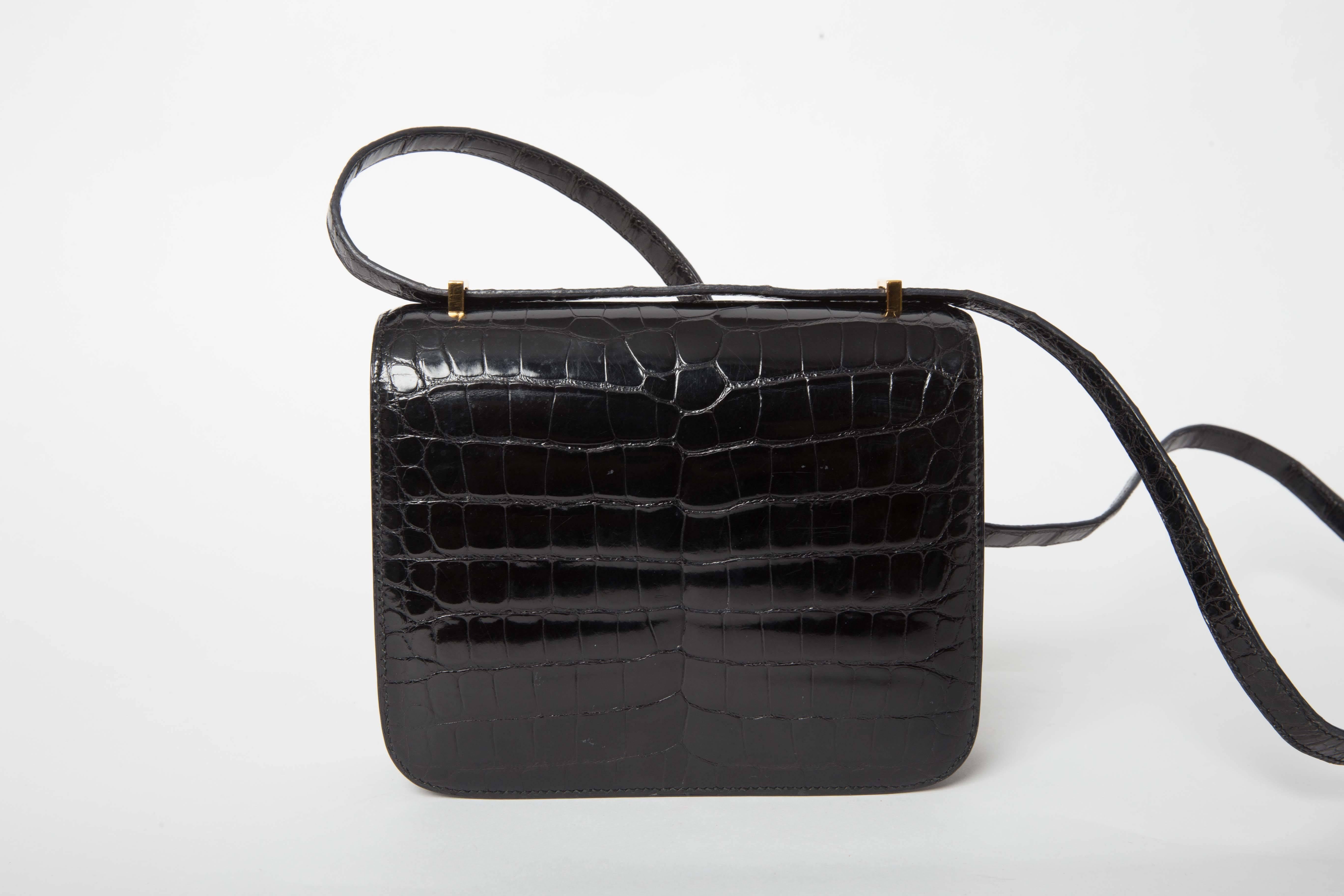 Hermes 18 cm Constance in Baby Alligator In Excellent Condition In Westhampton Beach, NY