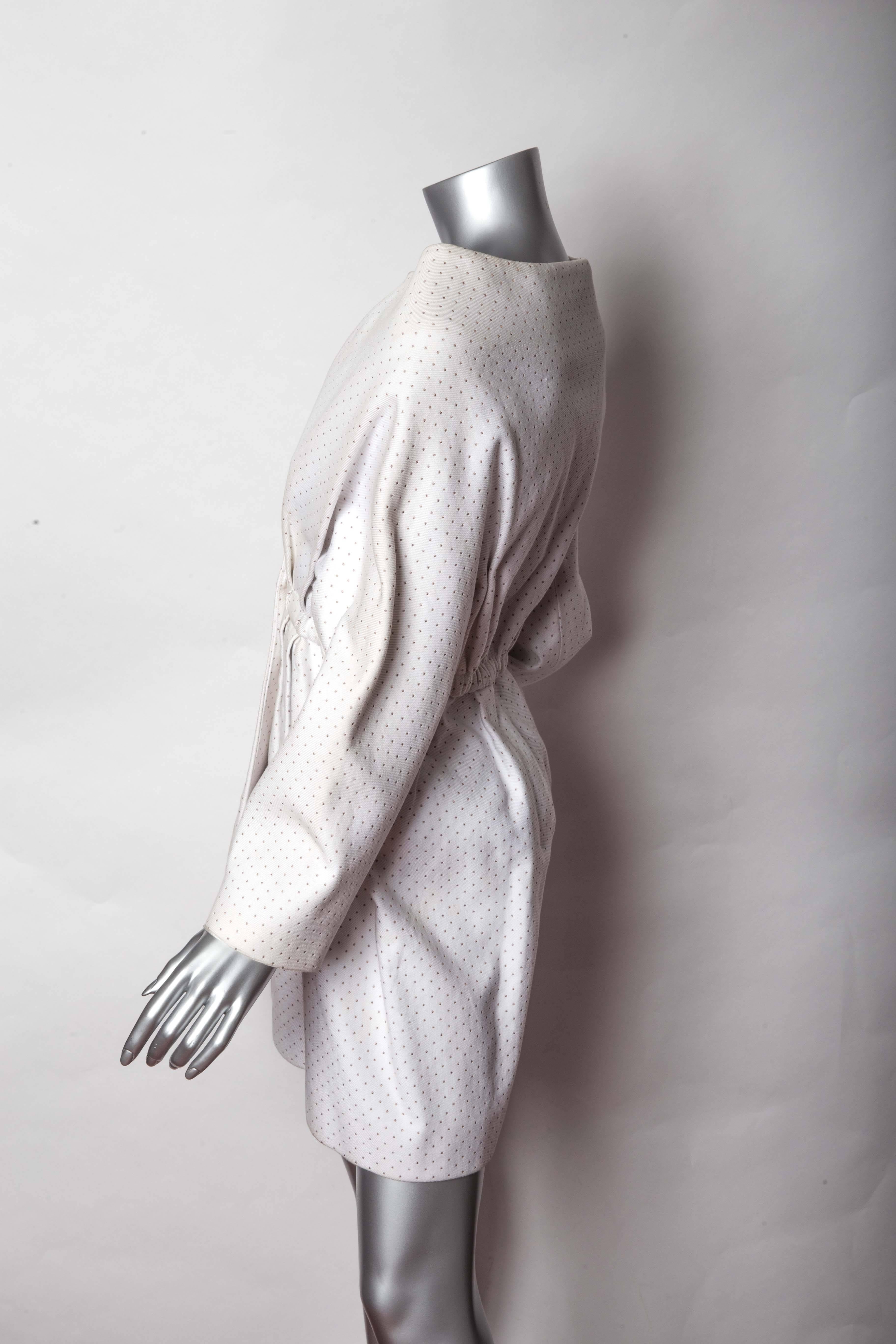 Women's Vintage Nina Ricci White Sculptural Coat - Small