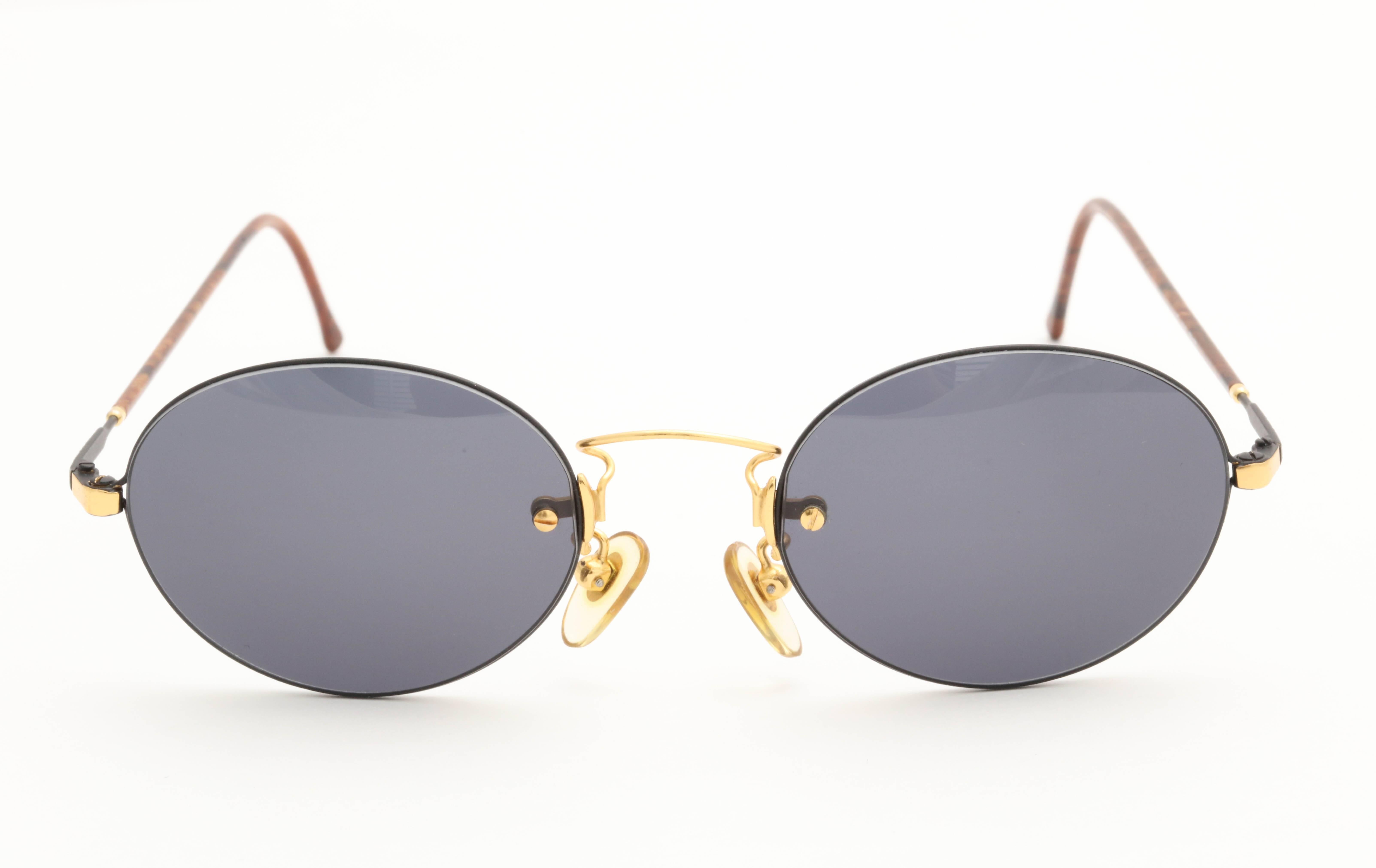 Women's or Men's Vintage Gucci Sunglasses