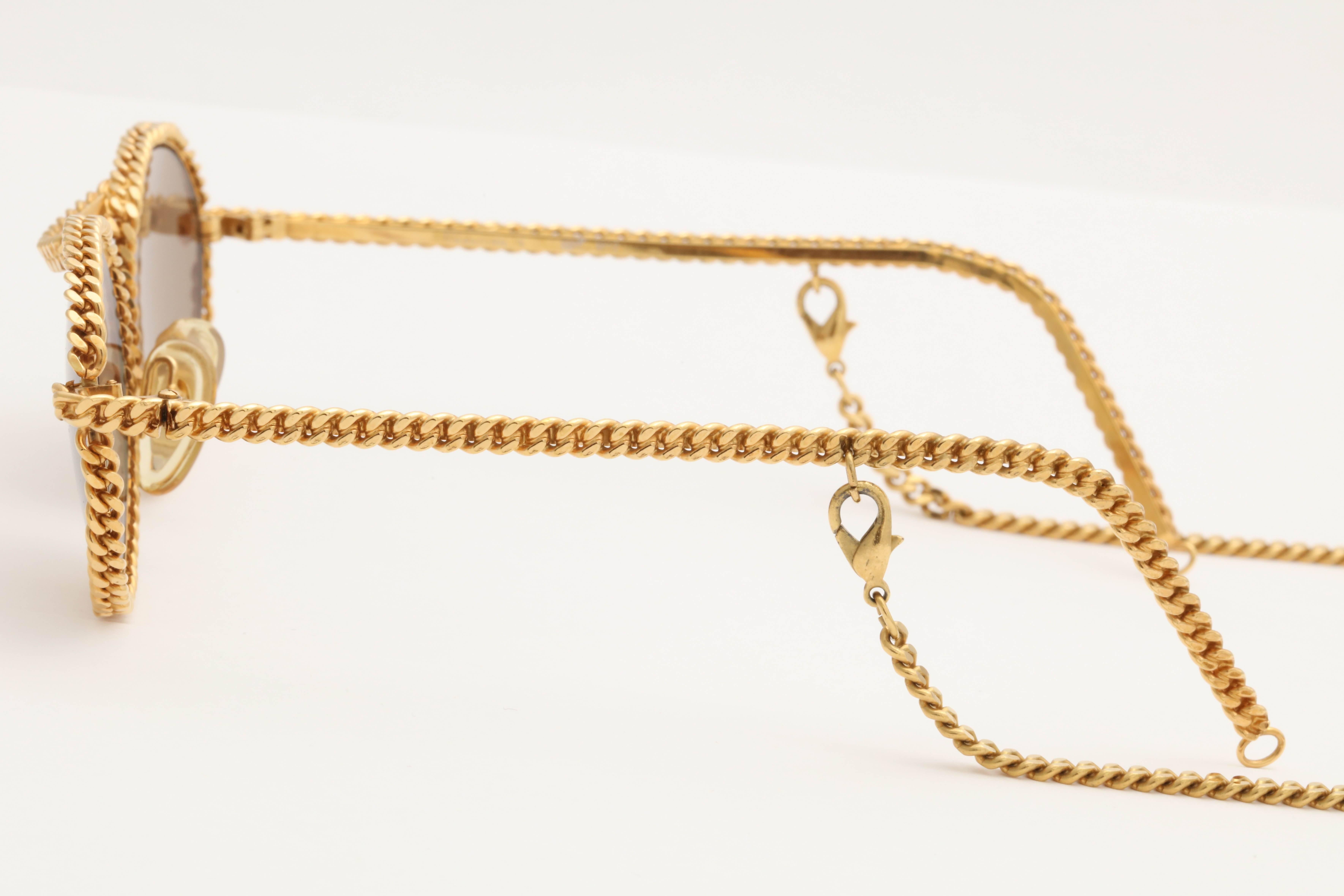 Vintage Moschino gold chain sunglasses. 