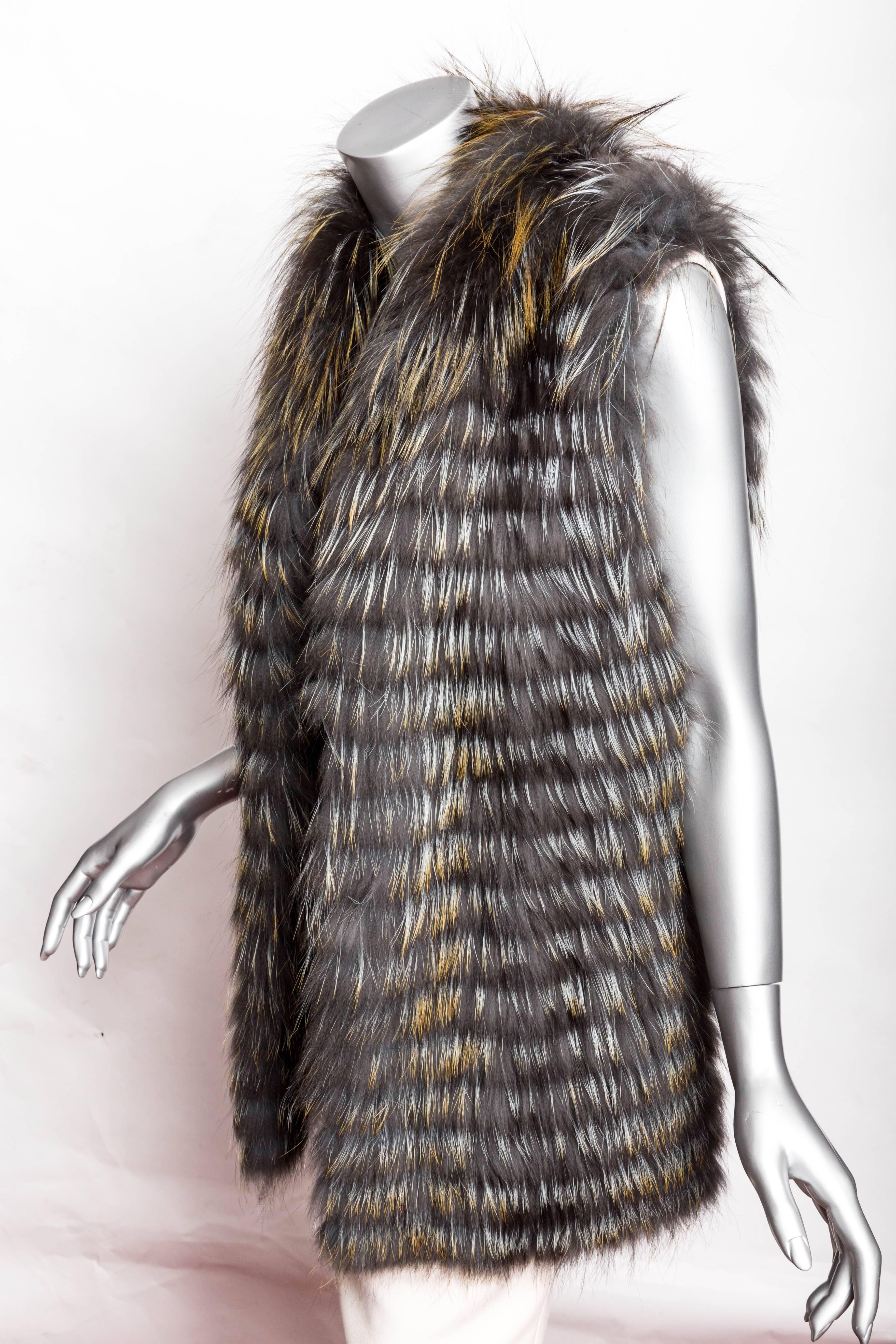 Cassin Layered Fox Fur Vest - Small In Excellent Condition In Westhampton Beach, NY