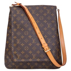 Louis Vuitton Monogram Musette Salsa GM Messenger Bags
