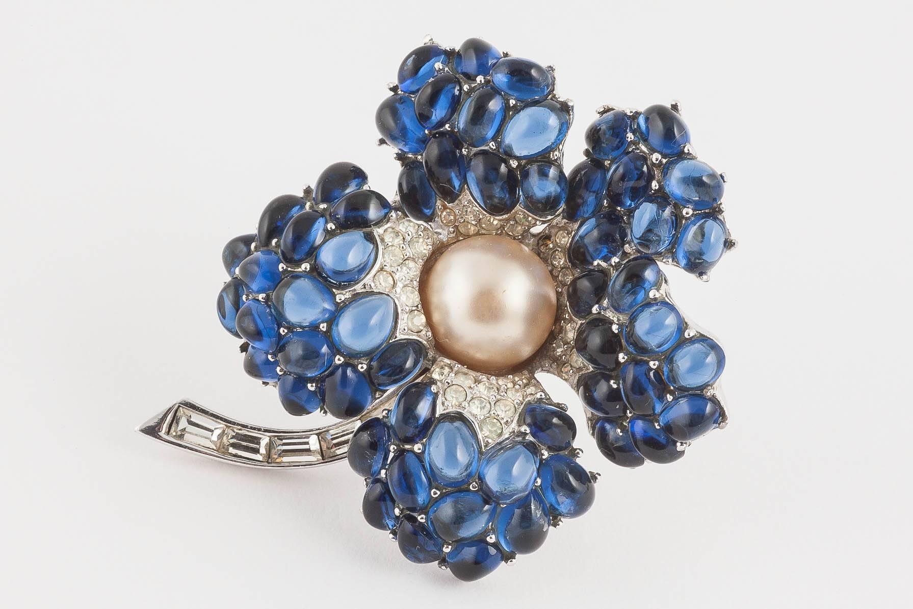 Elegant Marcel Boucher 'flower' brooch and matching earrings. 1