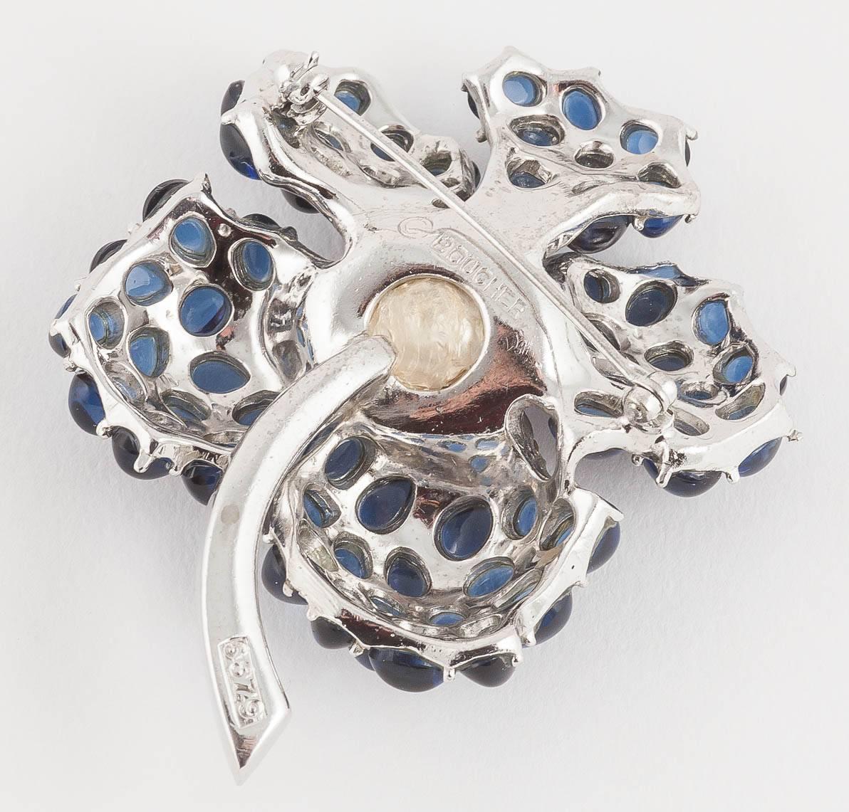Elegant Marcel Boucher 'flower' brooch and matching earrings. 4