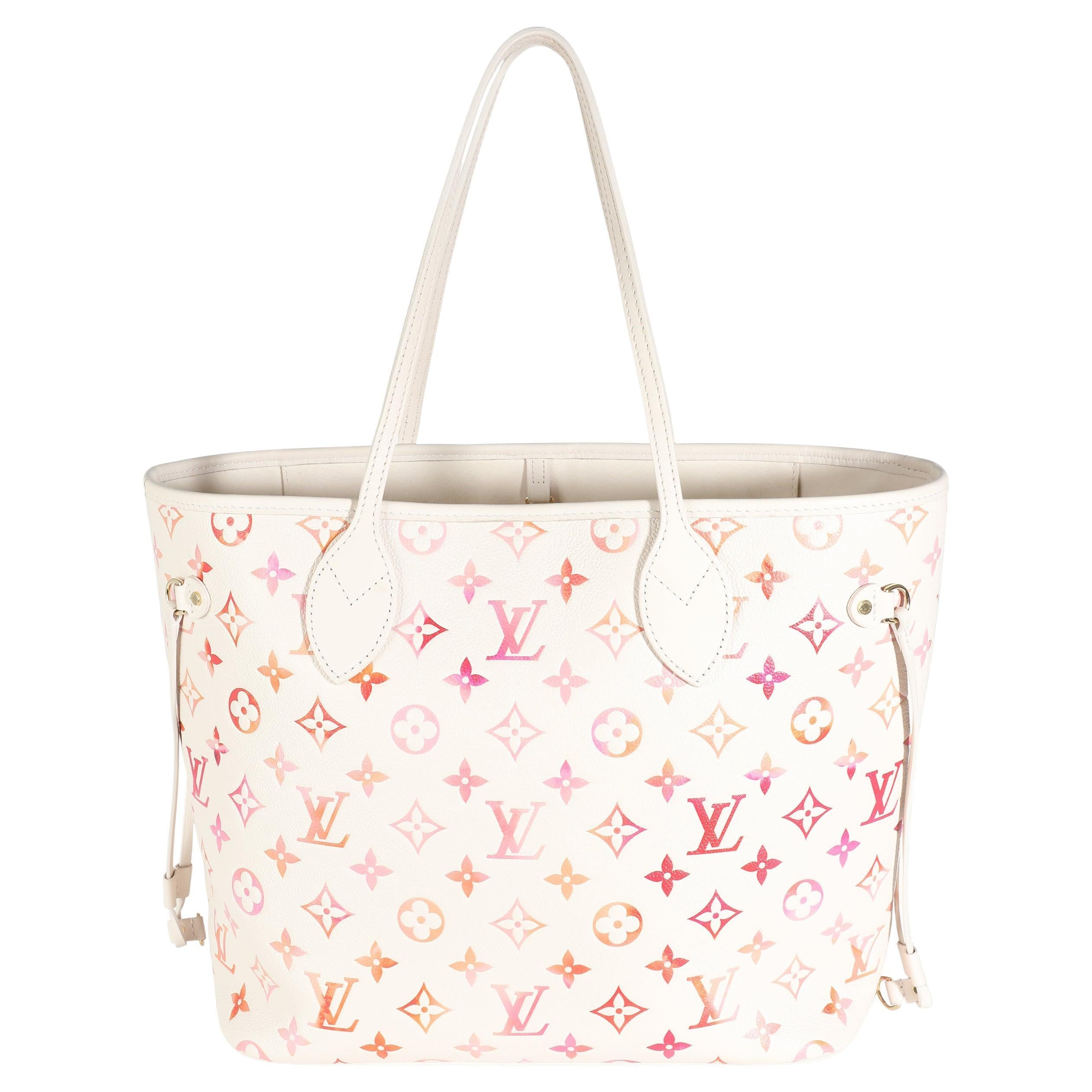 Does the Louis Vuitton Neverfull bag have a serial number?
