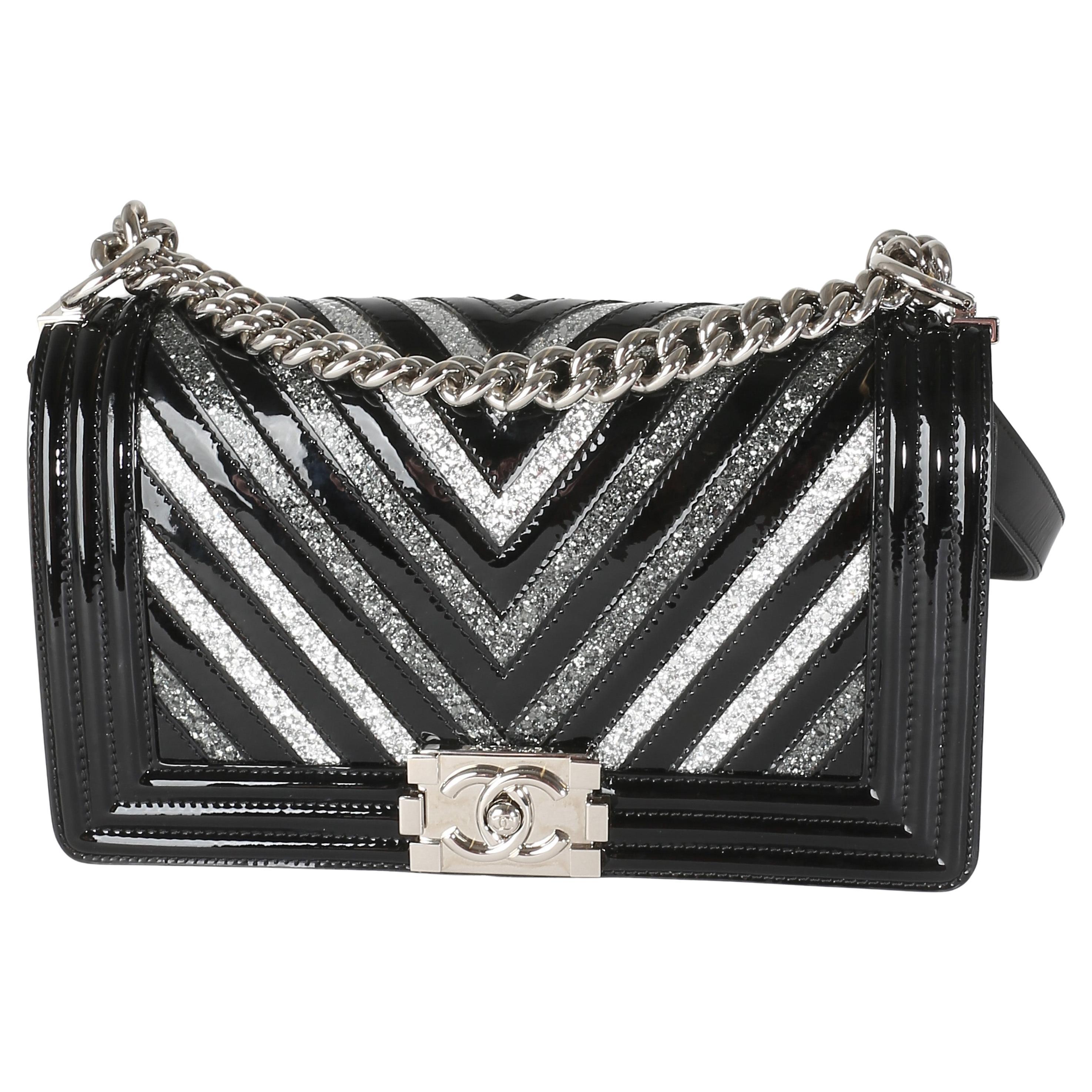 Chanel Negro Charol Chevron Purpurina PVC Viejo Bolso Mediano Niño en venta