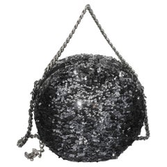 Chanel Borsa a catena rotonda con lustrini neri e argento