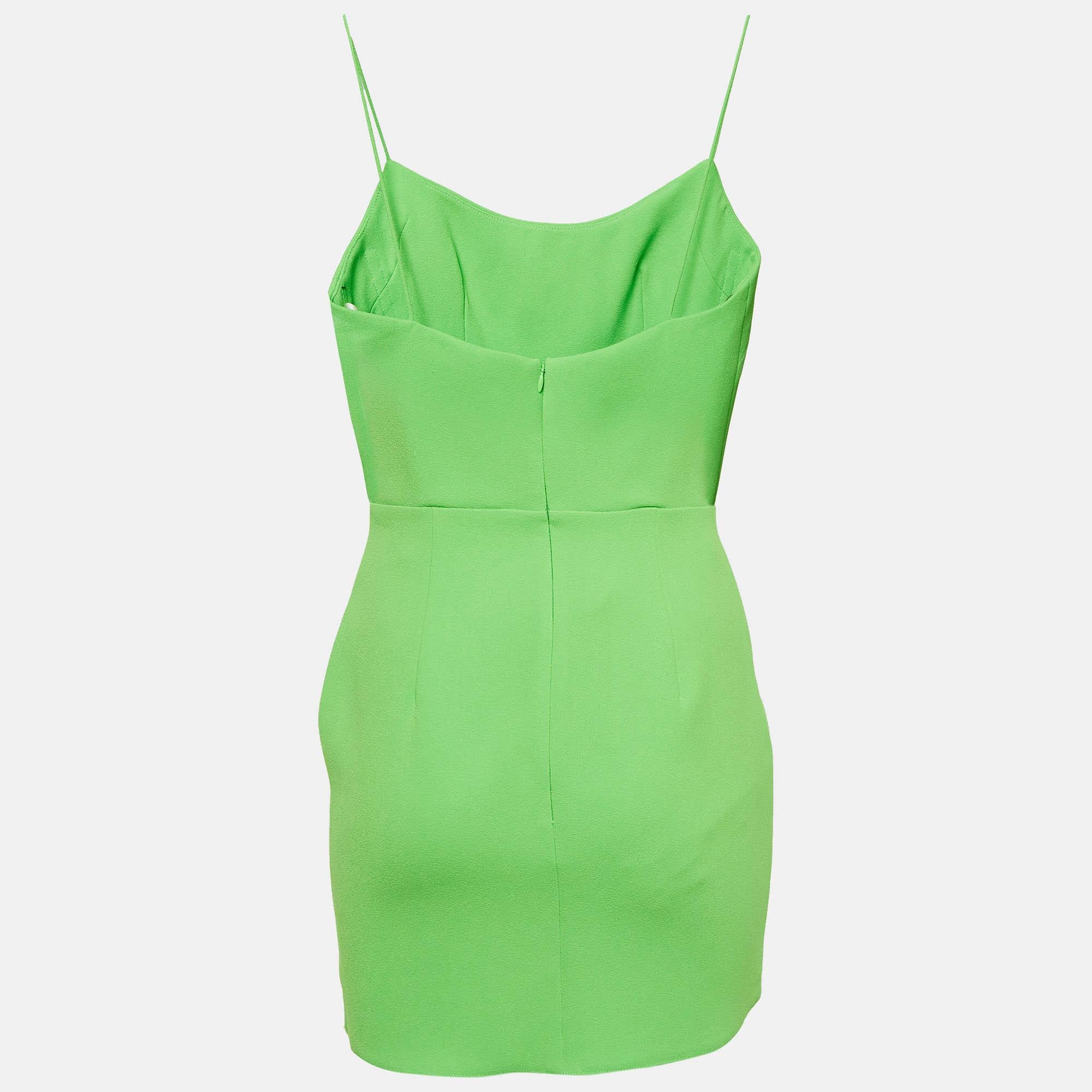 La robe d'AleXS dégage une énergie vibrante et une grande sophistication. Confectionné en crêpe extensible  Cette mini robe présente un design élégant qui épouse le corps.  accentuant vos courbes grâce à une coupe flatteuse. La couleur vert pomme