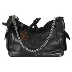Louis Vuitton CarryAll Cargo Vibe PM in pelle di agnello nera
