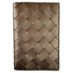 Porte passeport BOTTEGA VENETA Intrecciato en cuir tressé Brown Blue