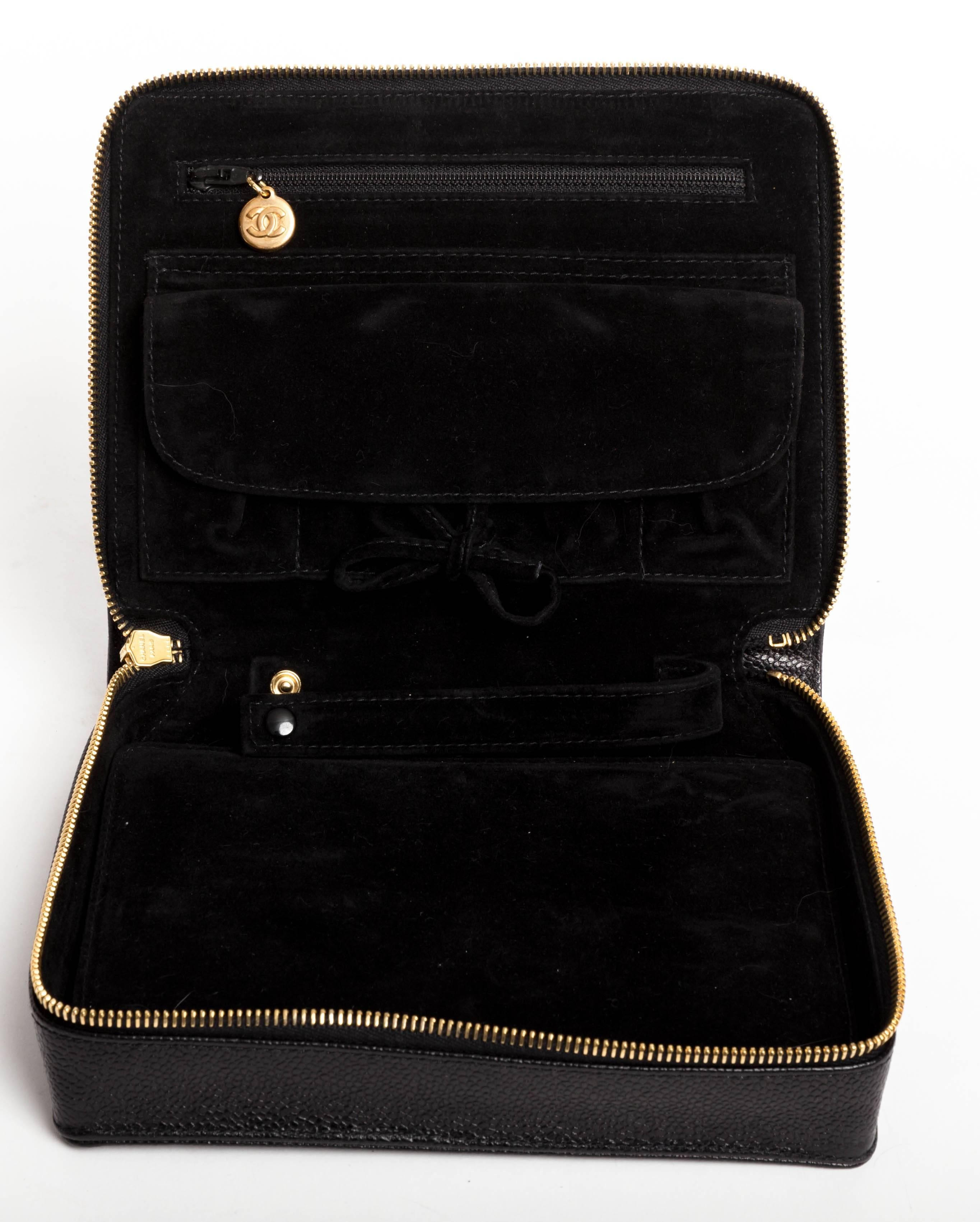 Chic Vintage Chanel Black Caviar Jewelry Case 3