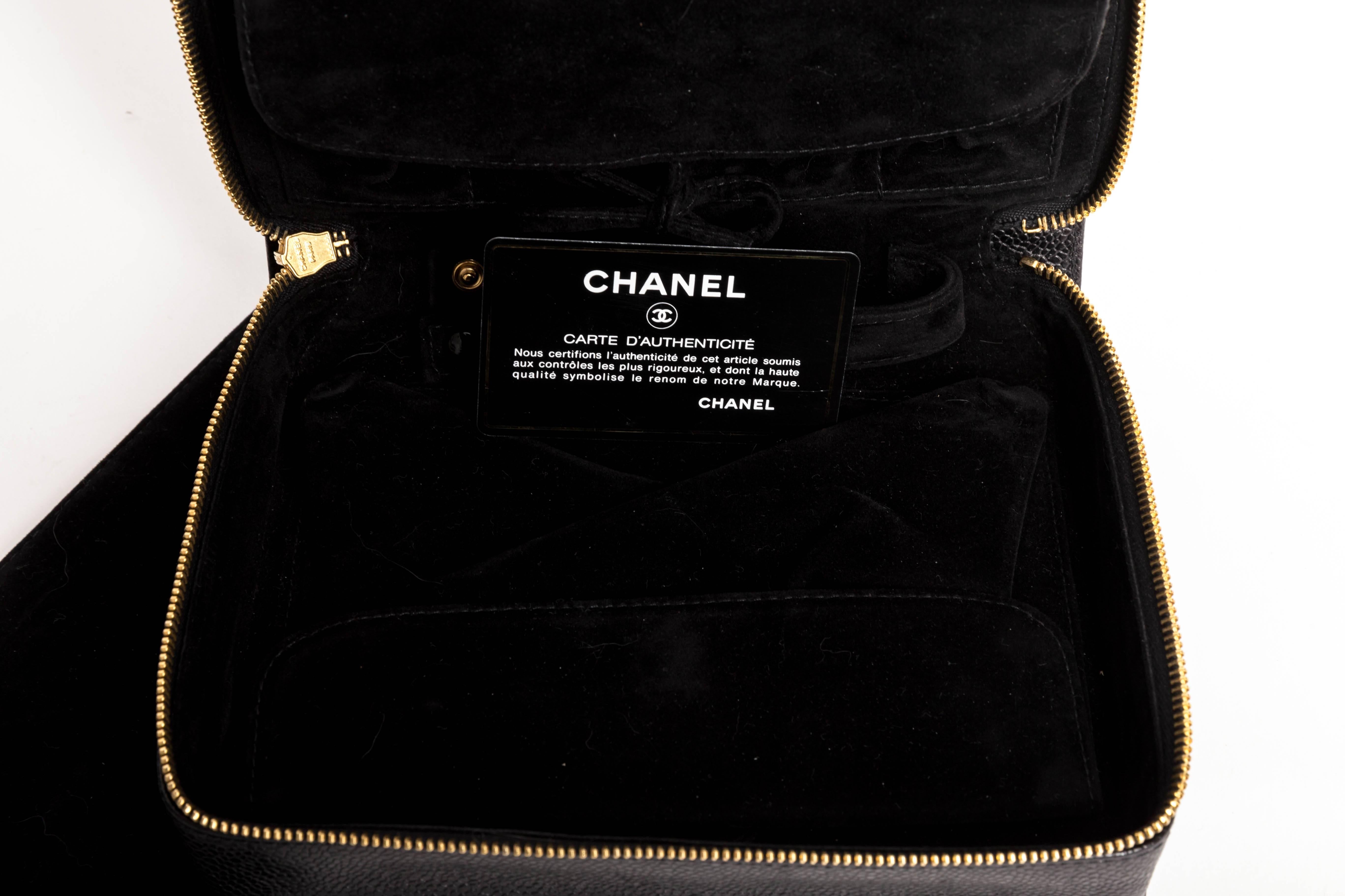 Chic Vintage Chanel Black Caviar Jewelry Case 5