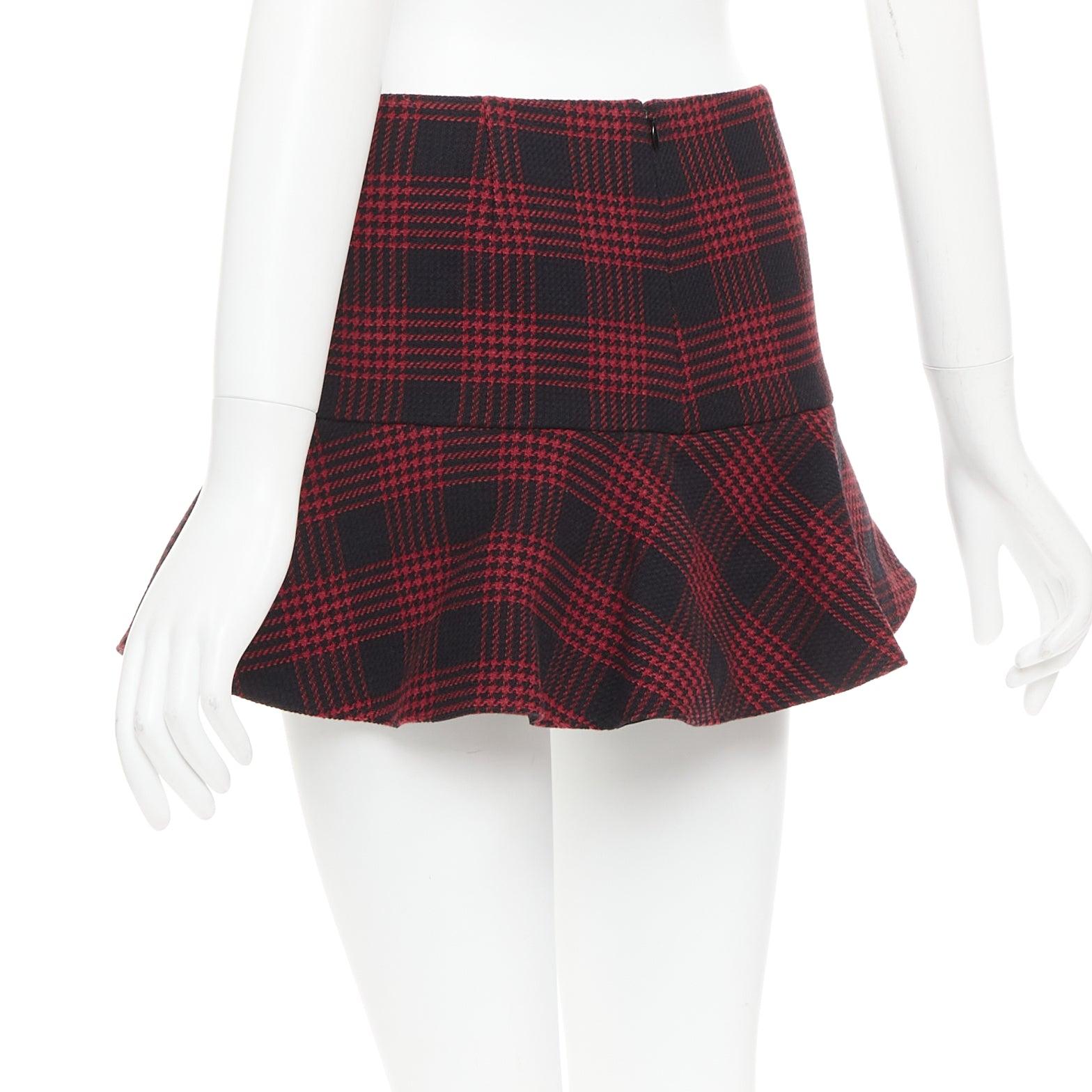 RED VALENTINO mini skort svasato a quadri in pied-de-poule rosso nero IT38 XS in vendita 2