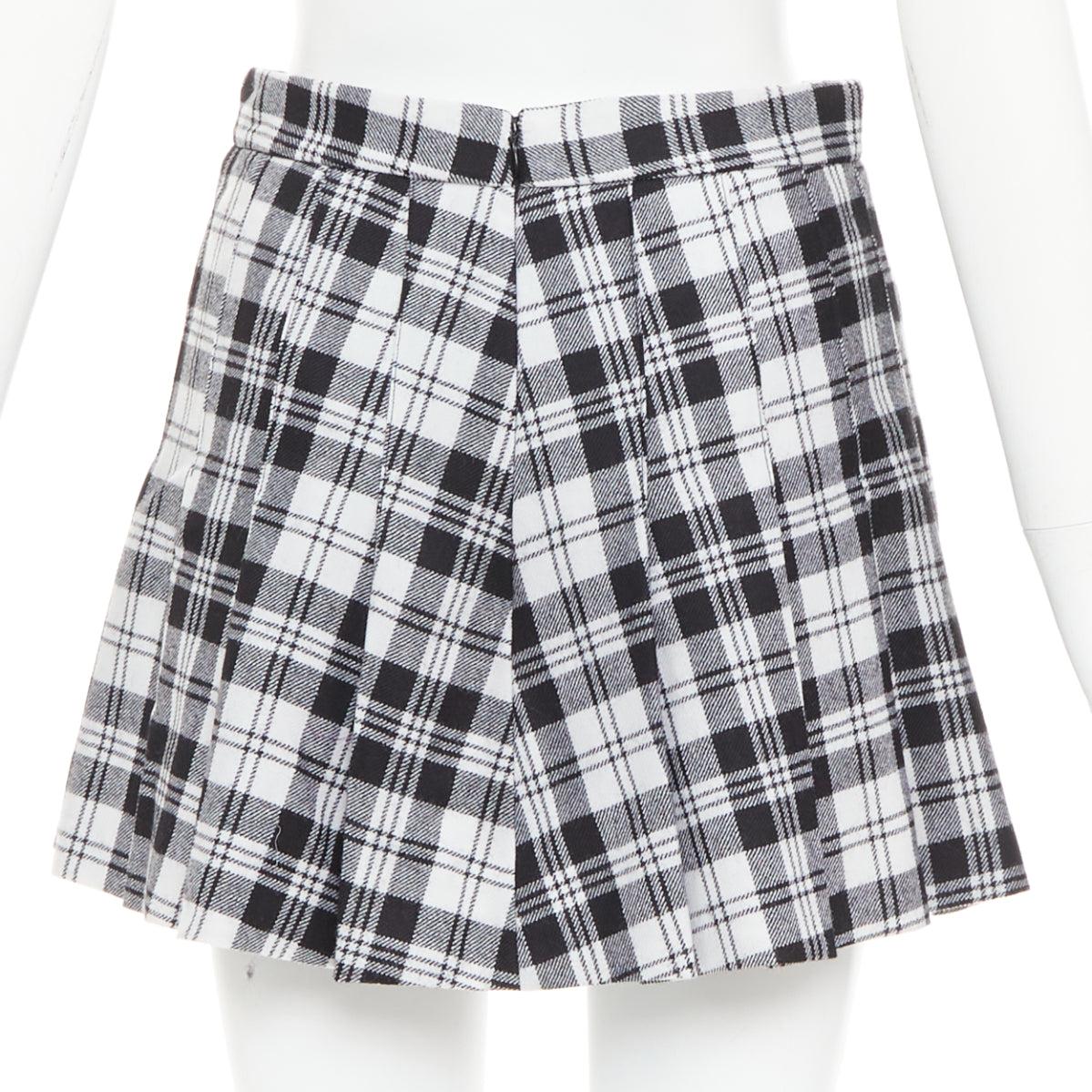 RED VALENTINO mini skort in tartan a quadri in 100% lana vergine IT38 XS in vendita 1