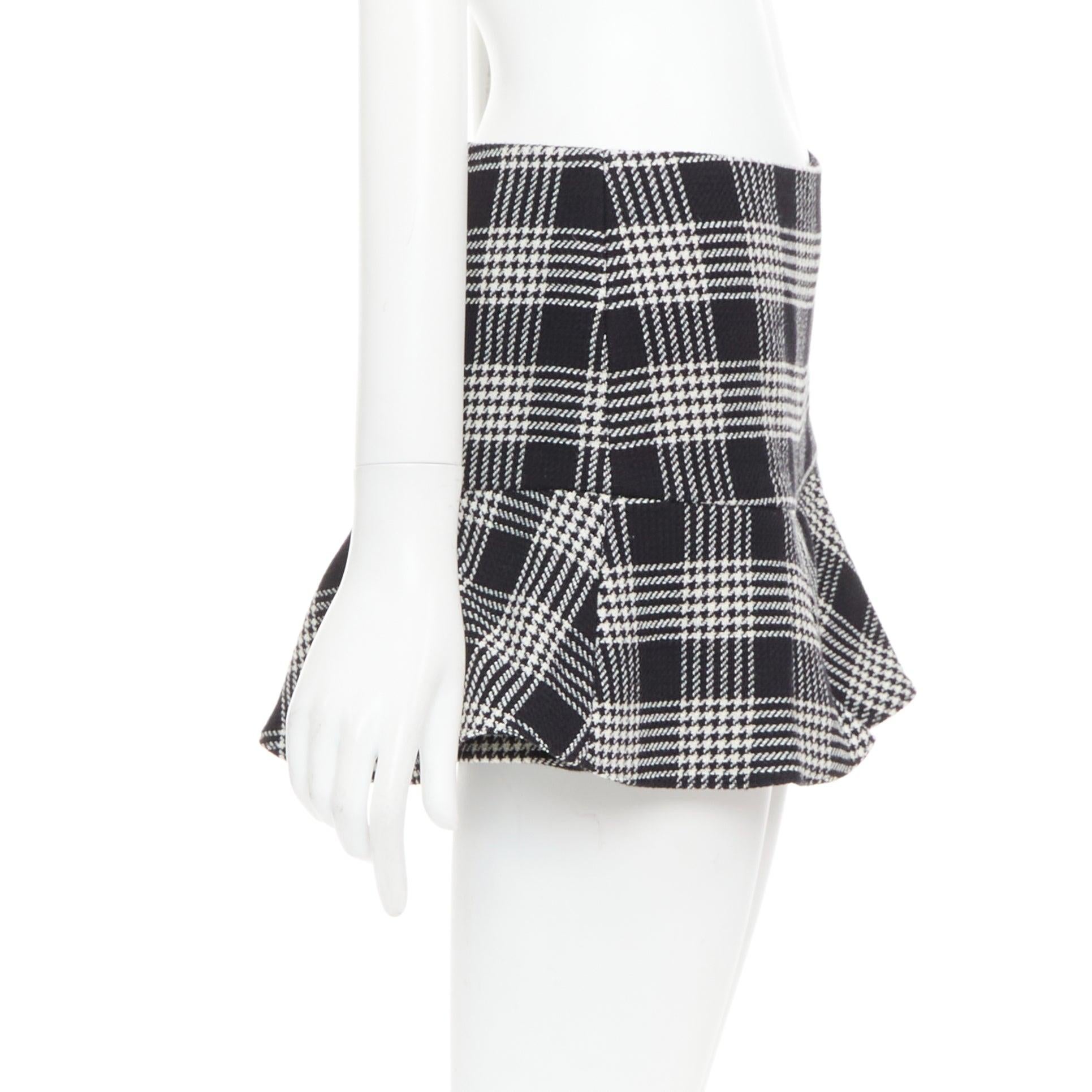 RED VALENTINO noir gris imprimé pied de poule à carreaux à volants mini jupe IT38 XS Pour femmes en vente