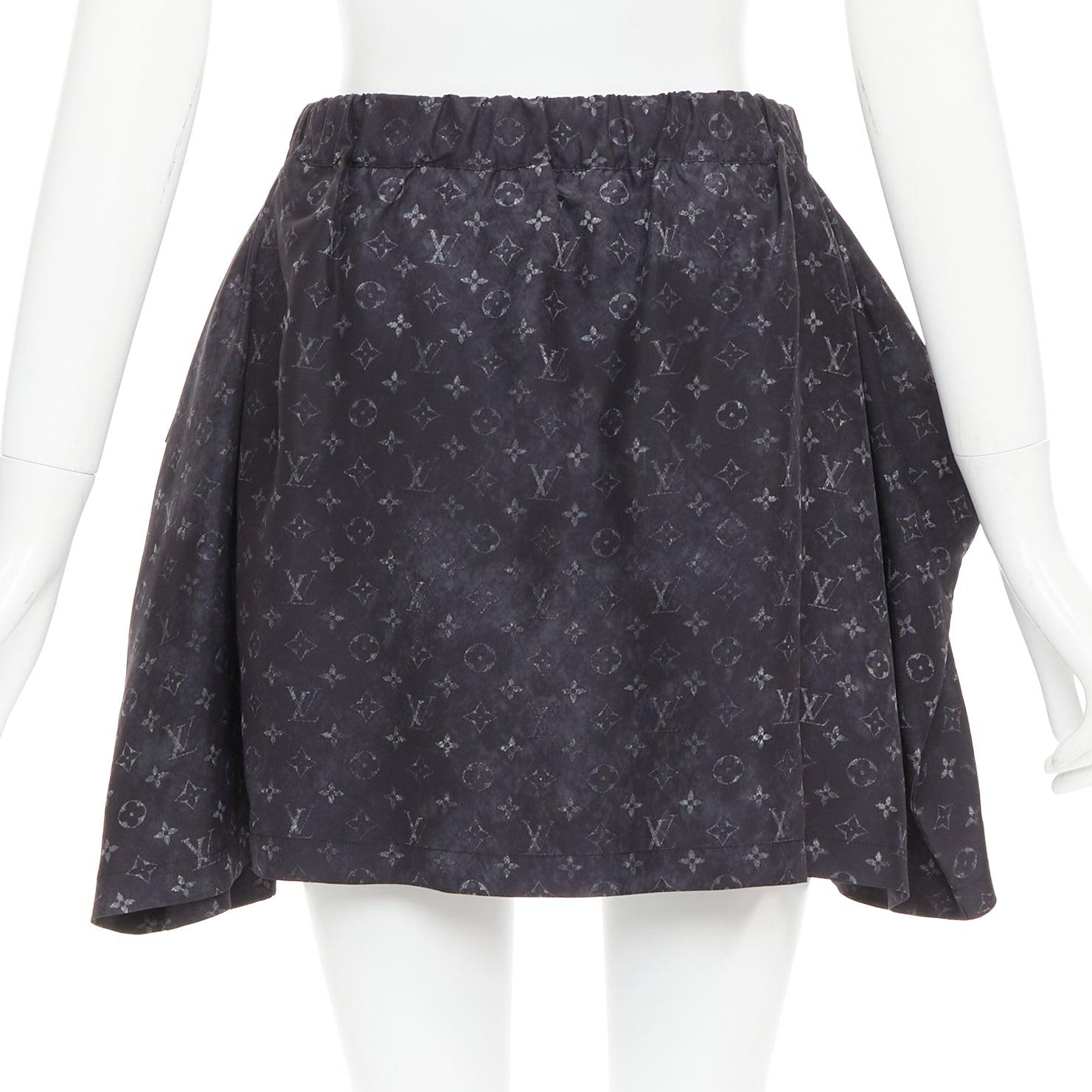 LOUIS VUITTON Monogram Cloud Pocket grau 100% Seide ausgestellter Minirock FR34 XS Damen im Angebot