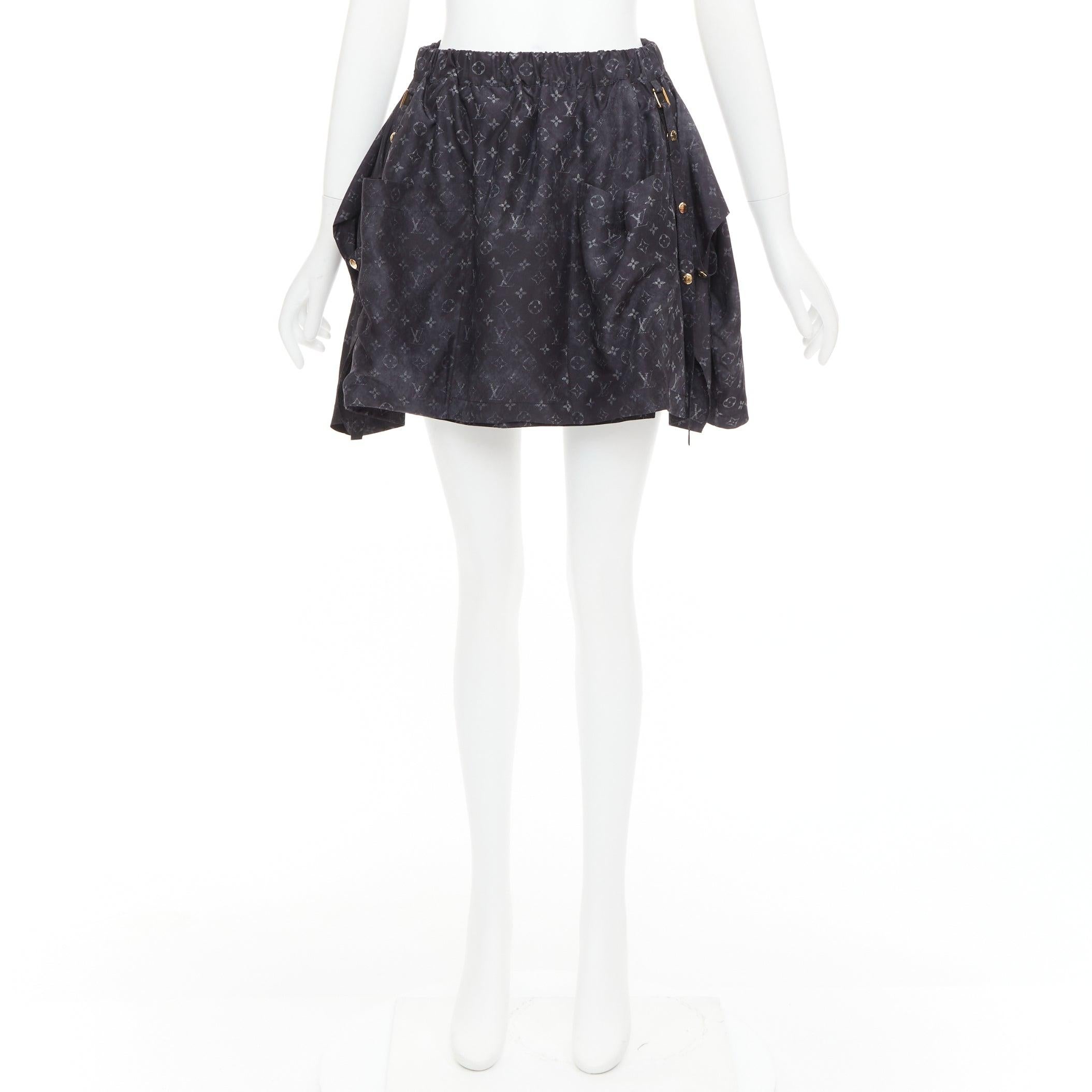 LOUIS VUITTON Monogram Cloud Pocket grau 100% Seide ausgestellter Minirock FR34 XS im Angebot 4