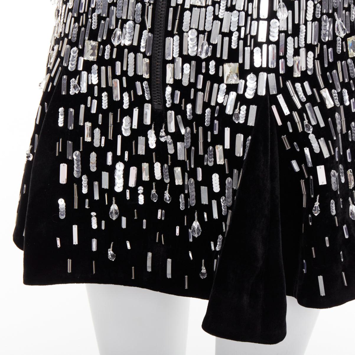 Balmain Skater impreziosito nero argento perline paillettes flare mini gonna FR34 XS in vendita 2