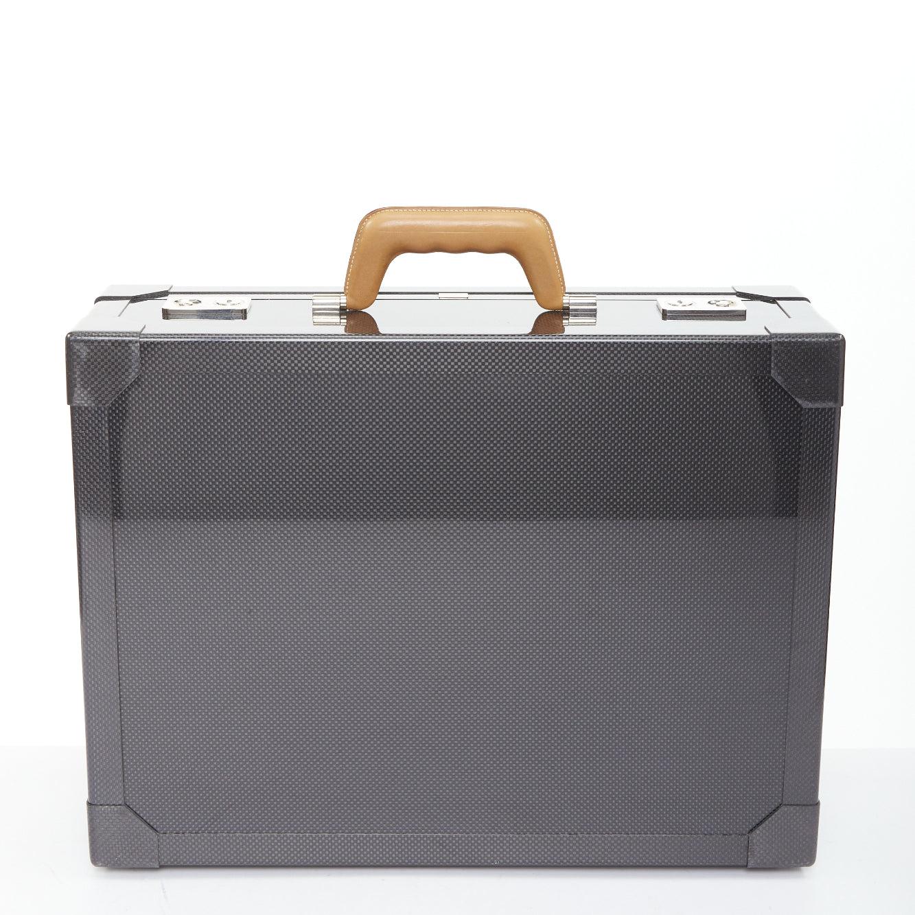 HERMES Espace PM Attache Case Edizione Limitata 500 cartella in fibra di carbonio grigia In condizioni buone in vendita a Hong Kong, NT