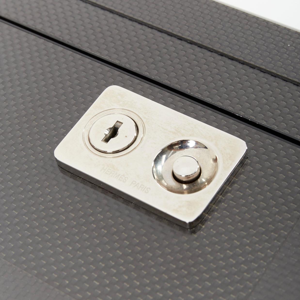 HERMES Espace PM Attache Case Edizione Limitata 500 cartella in fibra di carbonio grigia in vendita 2
