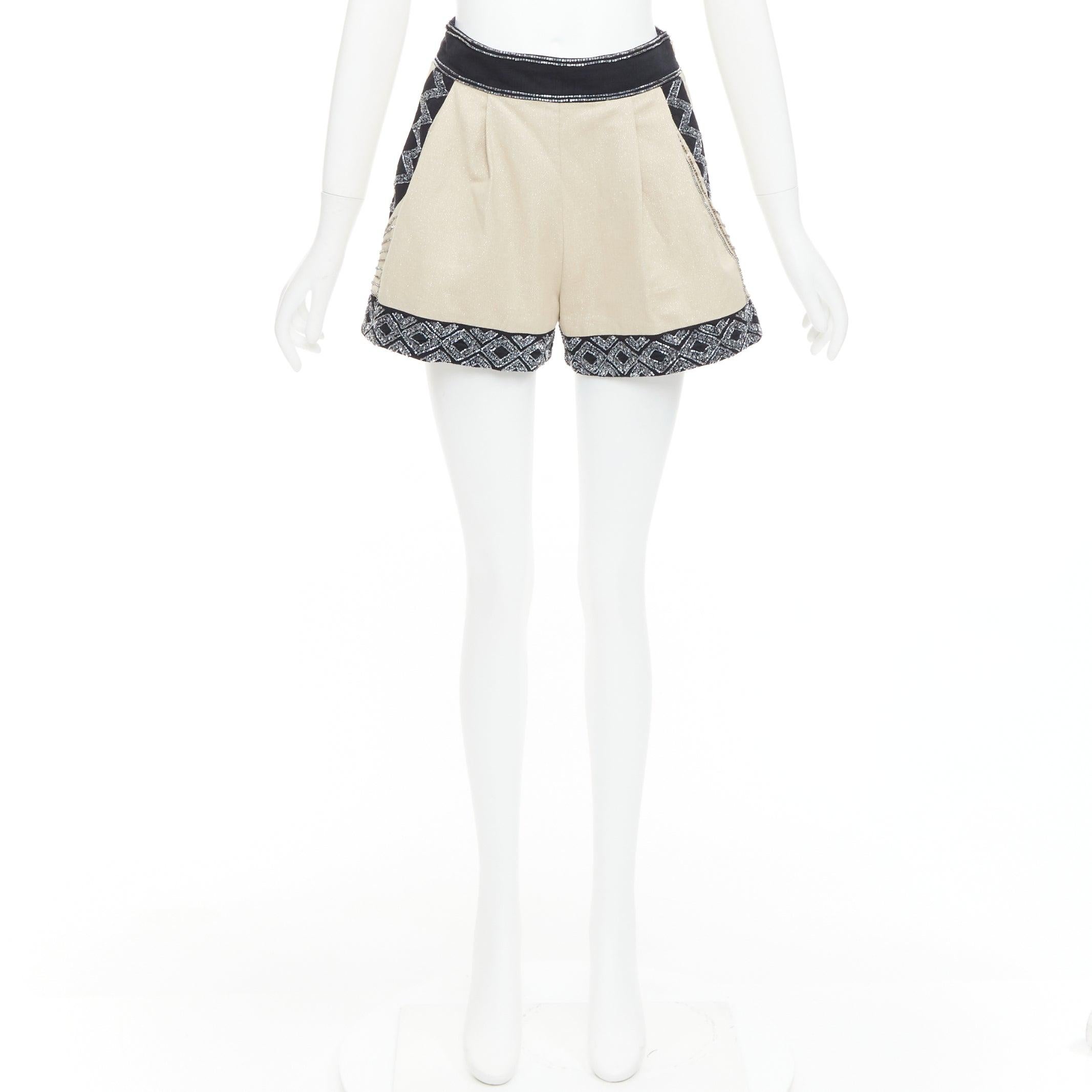 TWINSET Edizione limitata di pantaloncini larghi impreziositi in lino misto cotone color oro IT38 XS in vendita 4