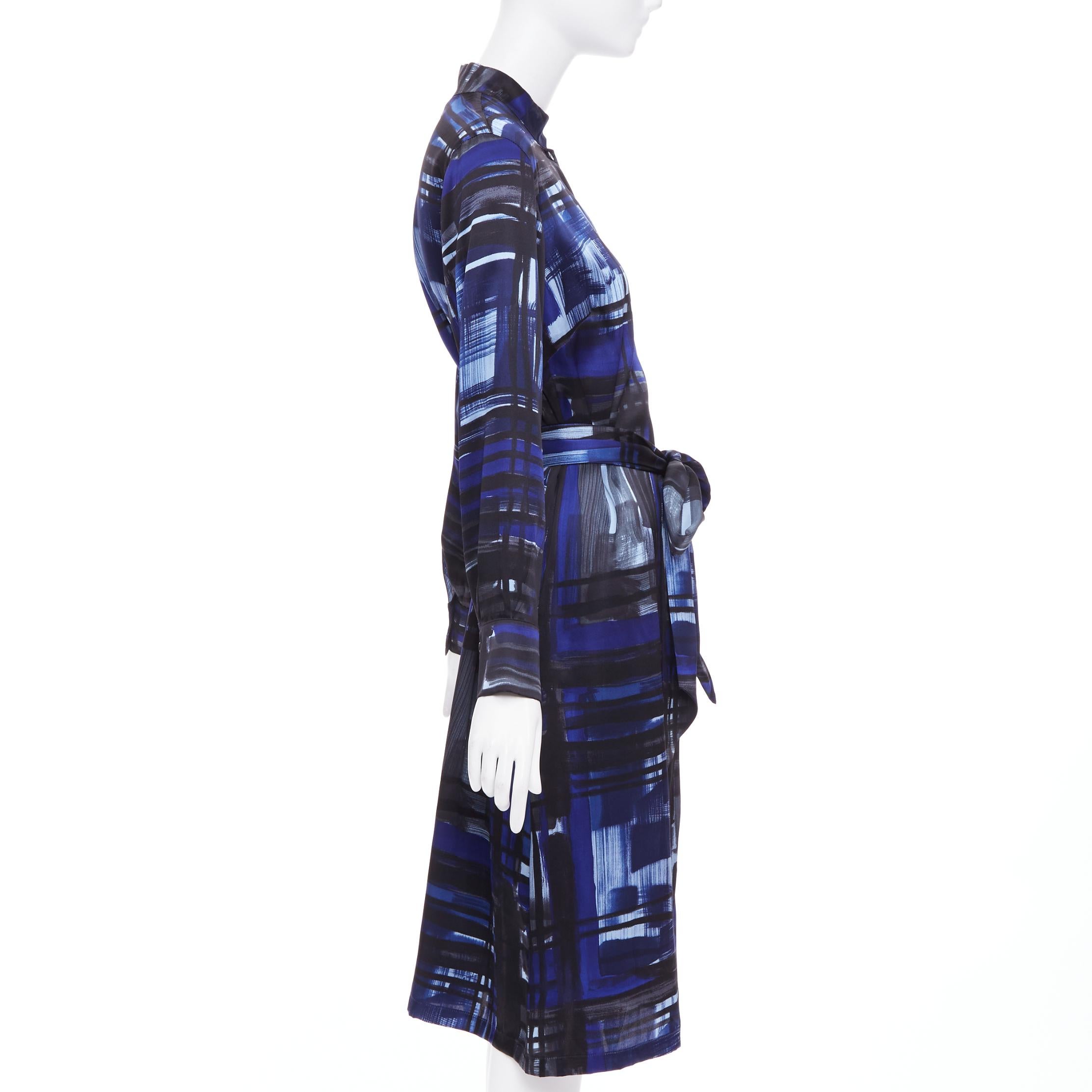 MARINA RINALDI 100% soie bleu noir imprimé brosse robe chemise ceinturée Sz.15 M Excellent état - En vente à Hong Kong, NT