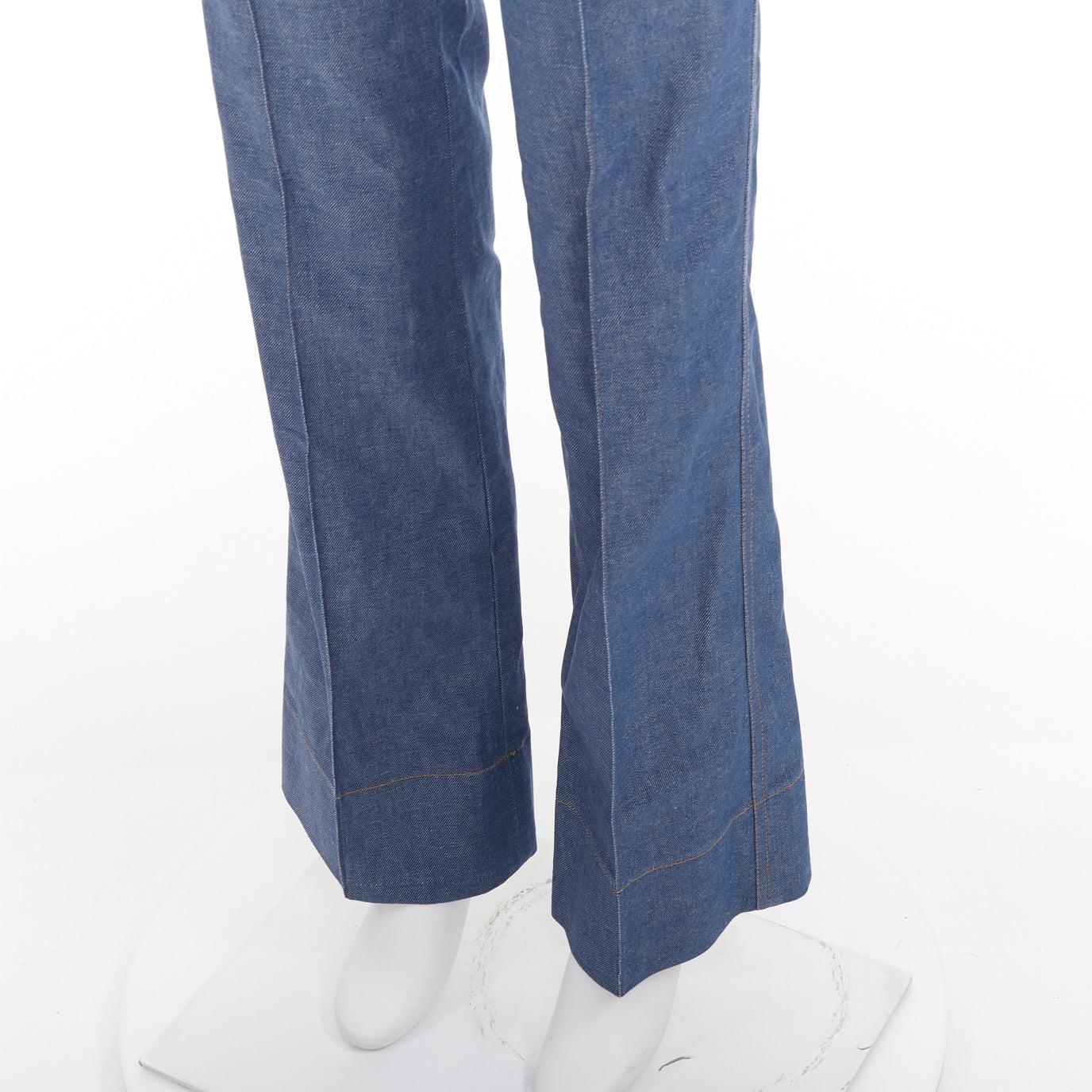 SAINT LAURENT 2022 vaqueros acampanados de cintura alta con pliegues delanteros azules FR34 XS
Referencia: AAWC/A01497
Marca: Saint Laurent
Diseñador: Anthony Vaccarello
Colección: 2022
Material: Algodón, mezcla
Color: Azul
Patrón: Sólido
Cierre: