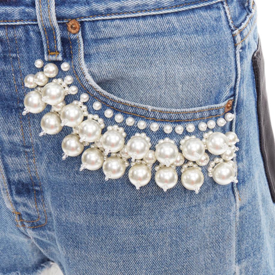 selten MIU MIU LEVI'S 2021 gewaschener Denim mit Perlenverzierung abgeschnittene Shorts 25