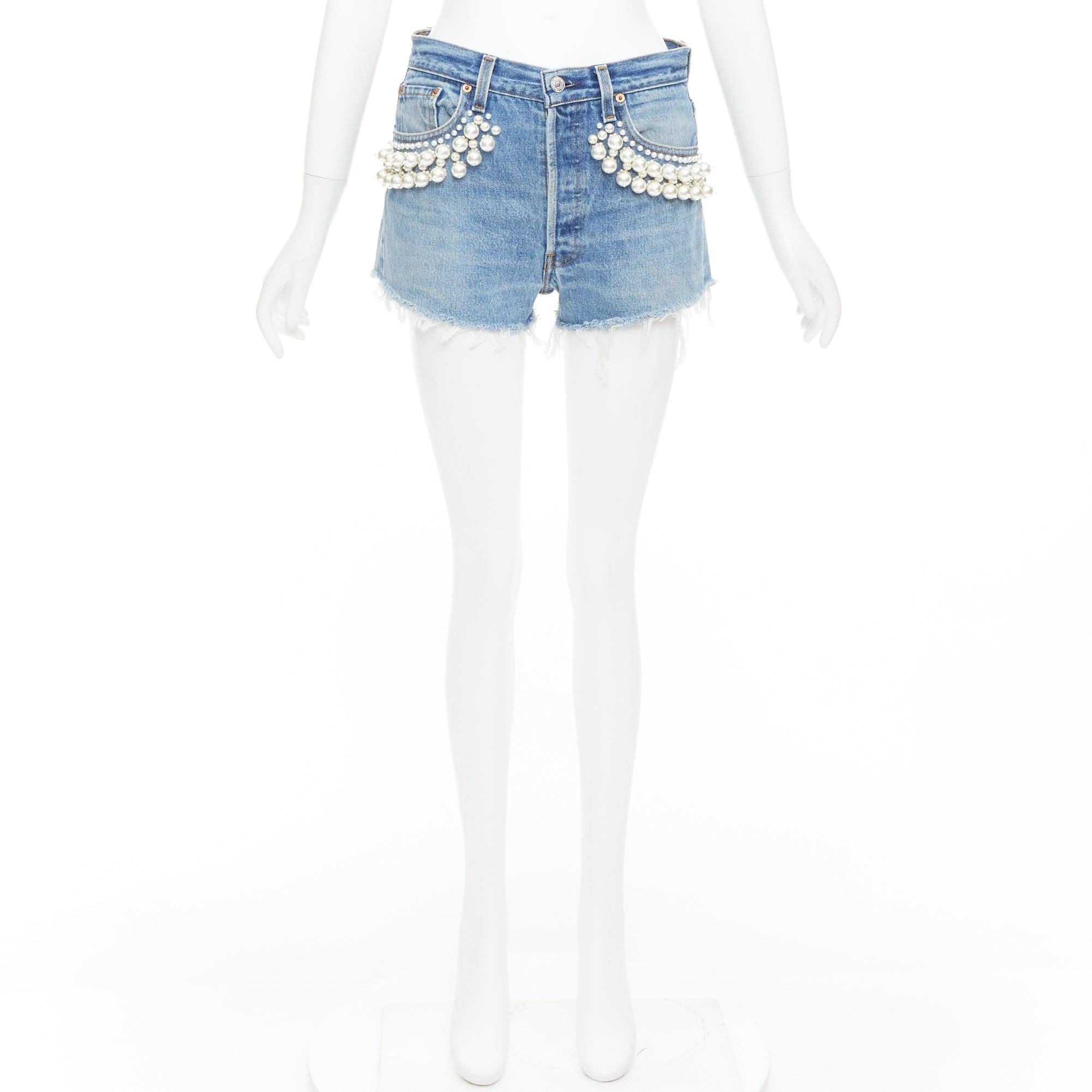 selten MIU MIU LEVI'S 2021 gewaschener Denim mit Perlenverzierung abgeschnittene Shorts 25