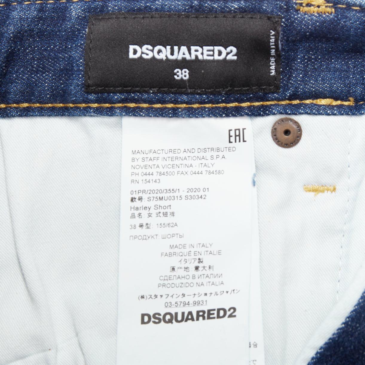 Dsquared2 pantaloncini tagliati in denim blu scuro lavato e dipinto IT38 XS in vendita 3
