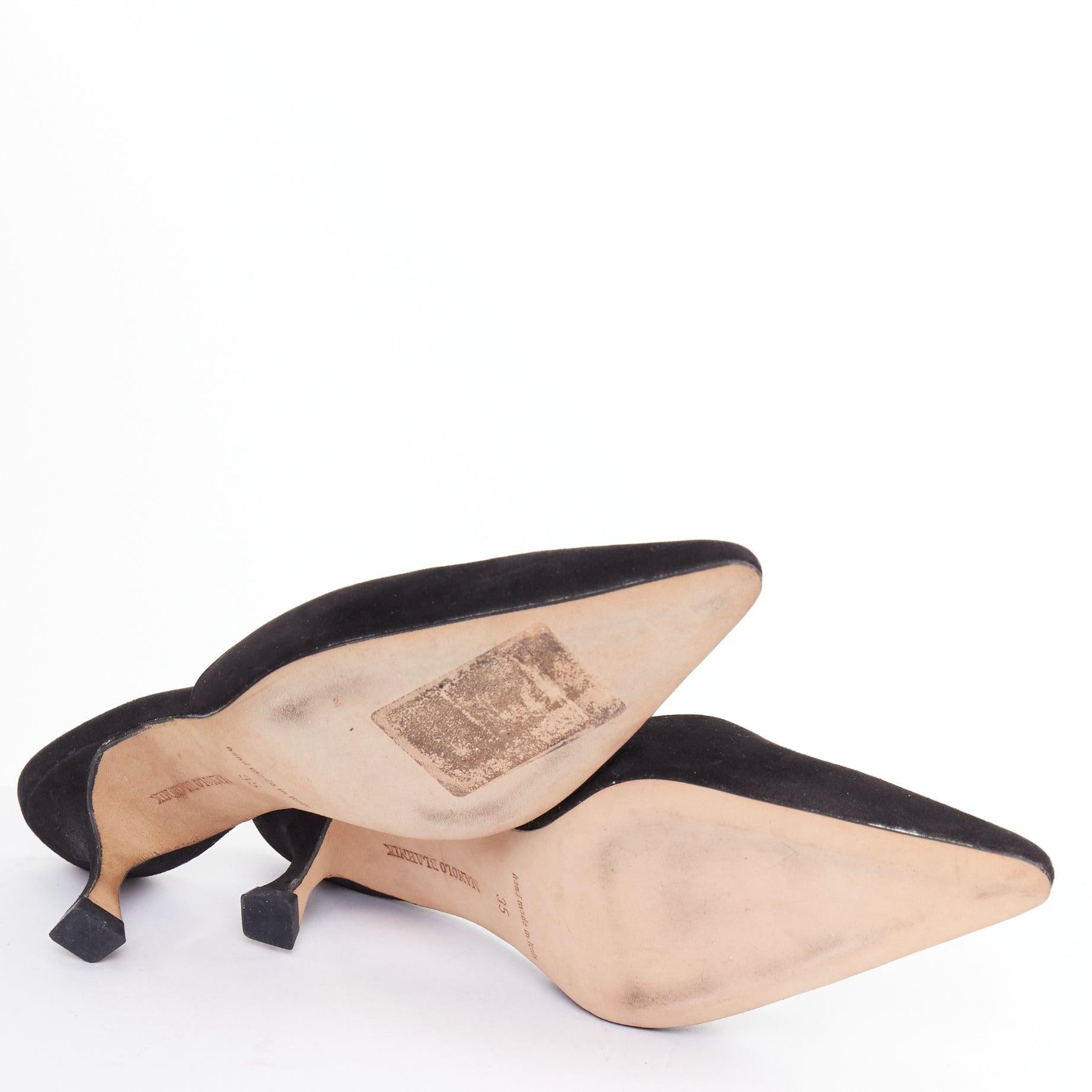 MANOLO BLAHNIK mules en cuir velours noir à bouts pointus et à bobines basses EU36 en vente 4