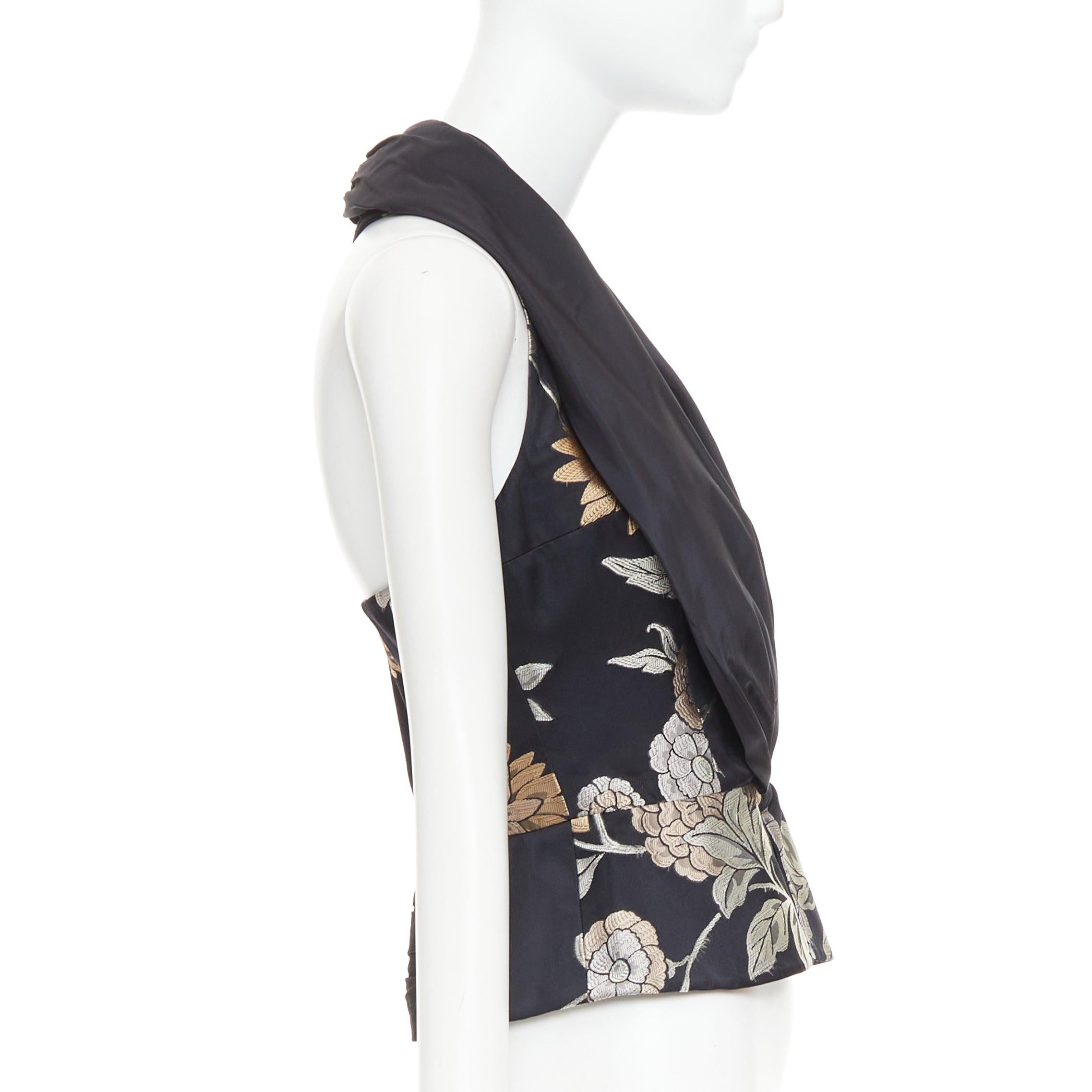 Giorgio Armani gilet a T in seta orientale con jacquard floreale IT36 XXS In condizioni ottime in vendita a Hong Kong, NT