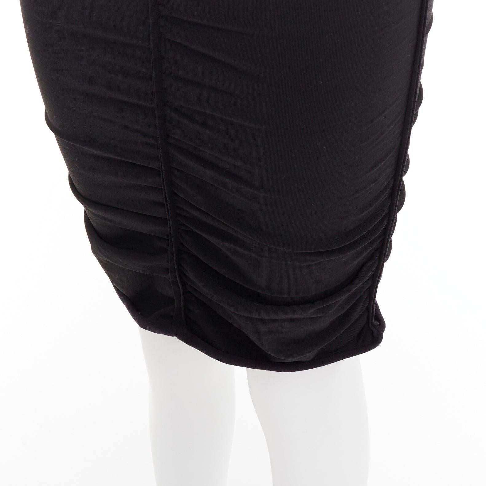 ALEXANDER WANG Schwarzer geraffter, hochtaillierter Bleistiftrock mit Rüschen S
Referenz: CC/A00443
Marke: Alexander Wang
Designer: Alexander Wang
MATERIAL: Polyamid, Gemisch
Farbe: Schwarz
Muster: Solide
Verschluss: Gummizug
Hergestellt in: