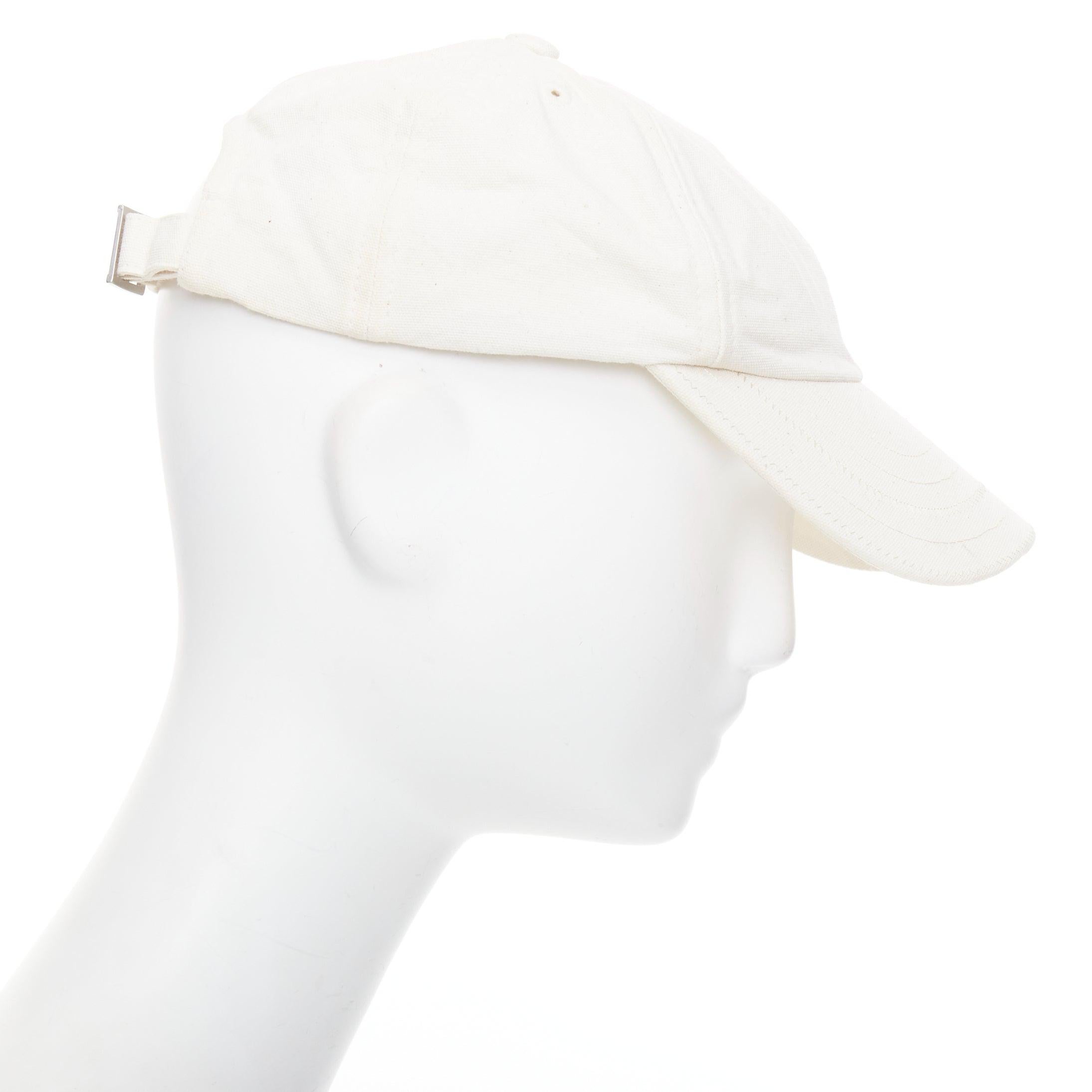 JACQUEMUS cremefarbene Baumwolle weiß gesticktes Logo Baseballkappe Hut 56cm im Zustand „Gut“ im Angebot in Hong Kong, NT