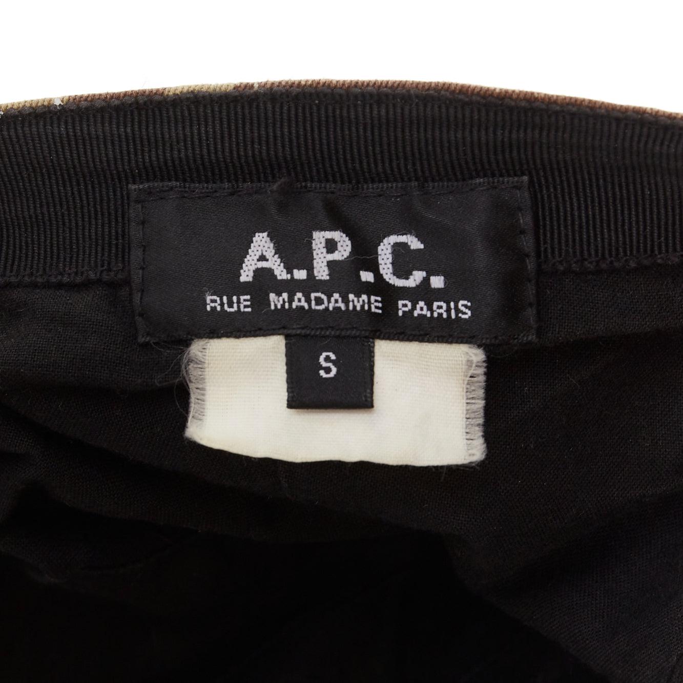A.P.C. cappello da baseball a becco di velluto a coste color cachi cammello S in vendita 3