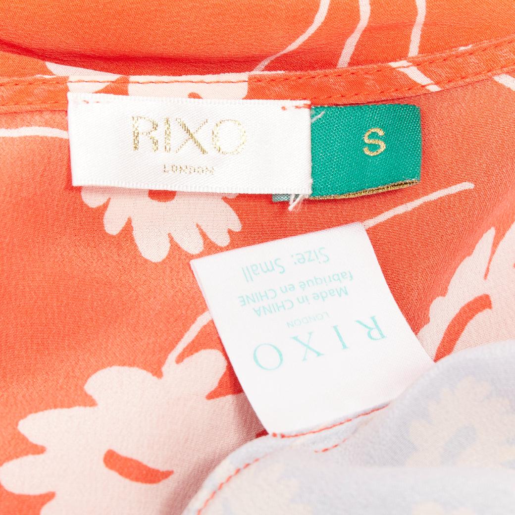 RIXO Noleen 100% soie rouge corail imprimé floral léopard robe portefeuille patchwork S en vente 3
