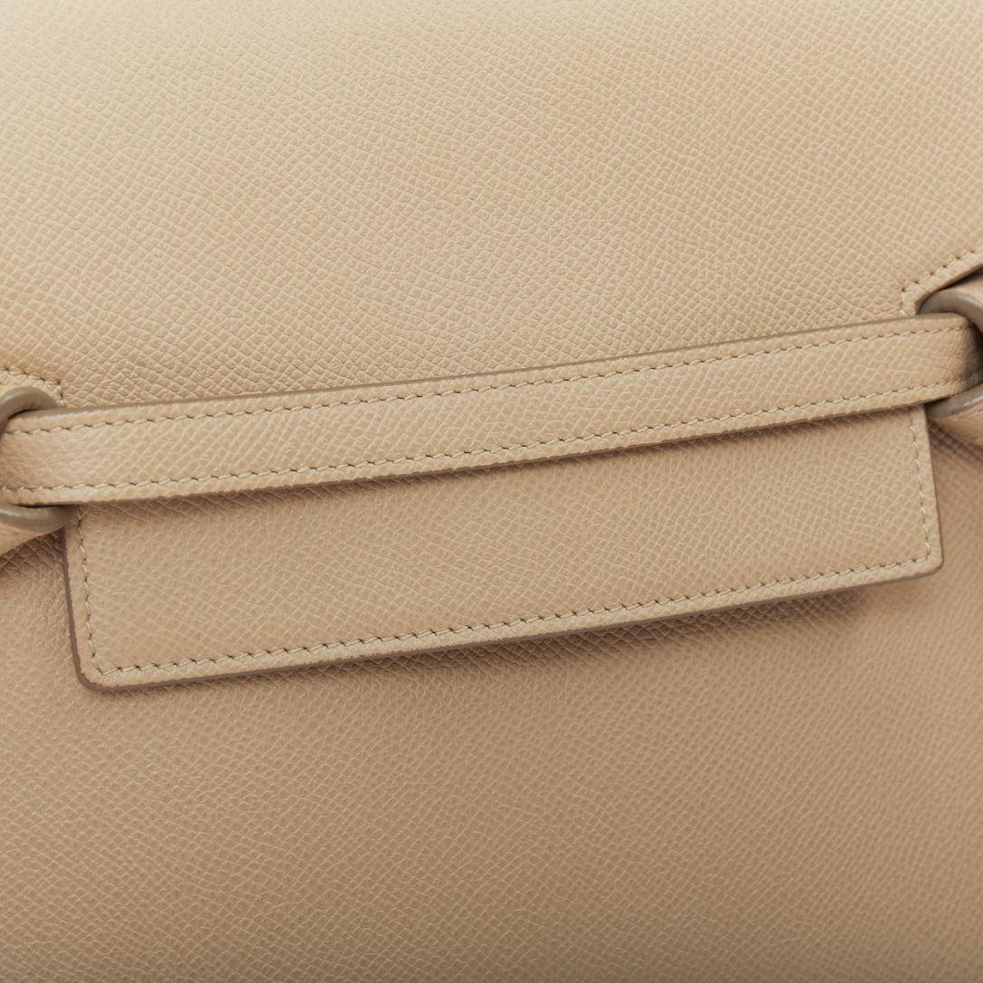 CELINE Mini Belt, borsa in pelle di vitello beige con manico passante in vendita 2