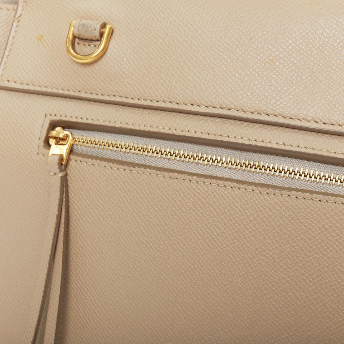 CELINE Mini Belt, borsa in pelle di vitello beige con manico passante in vendita 3