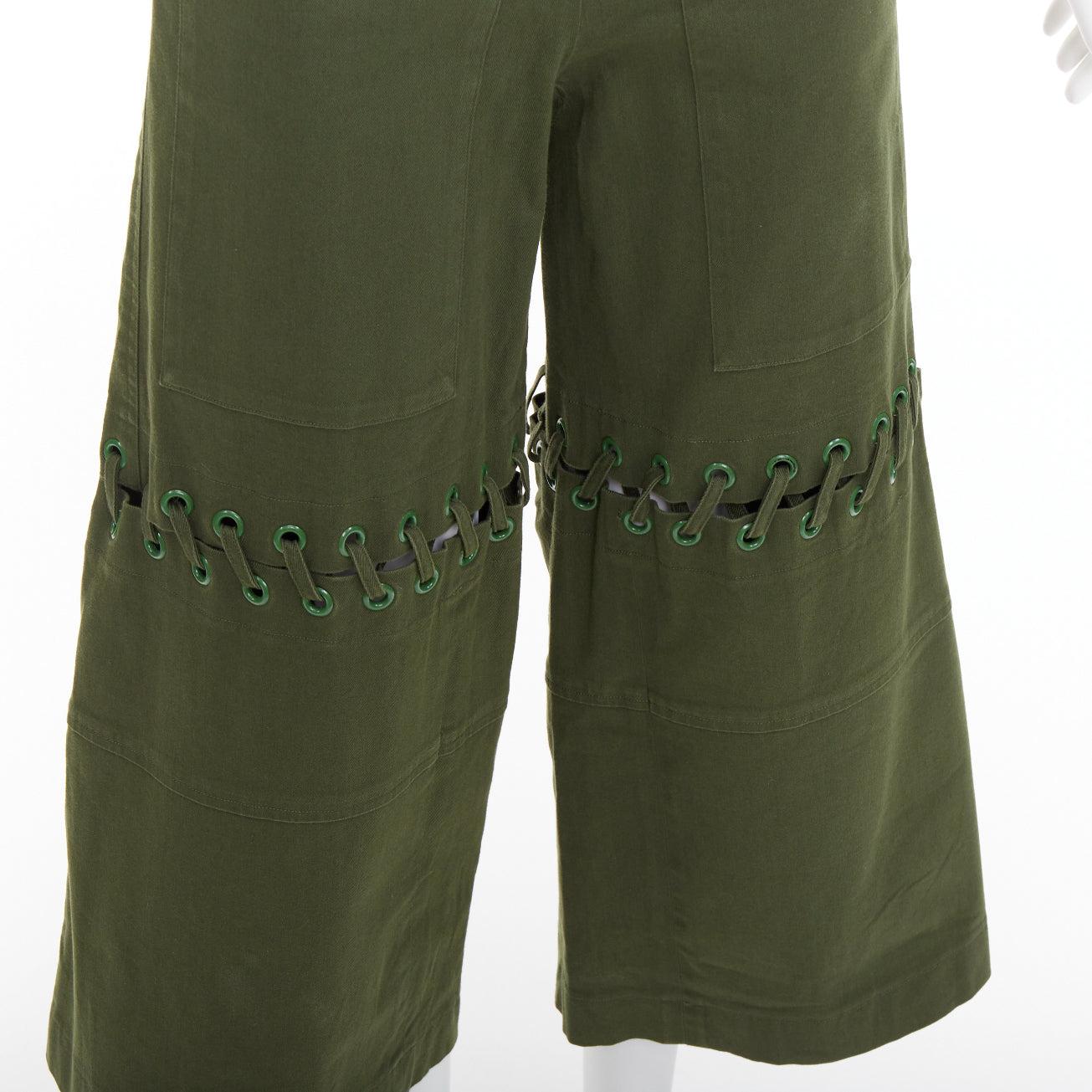 ROSIE ASSOULINE pantalon culotte à genoux tissé en dentelle à œillets verte US2 S en vente 2