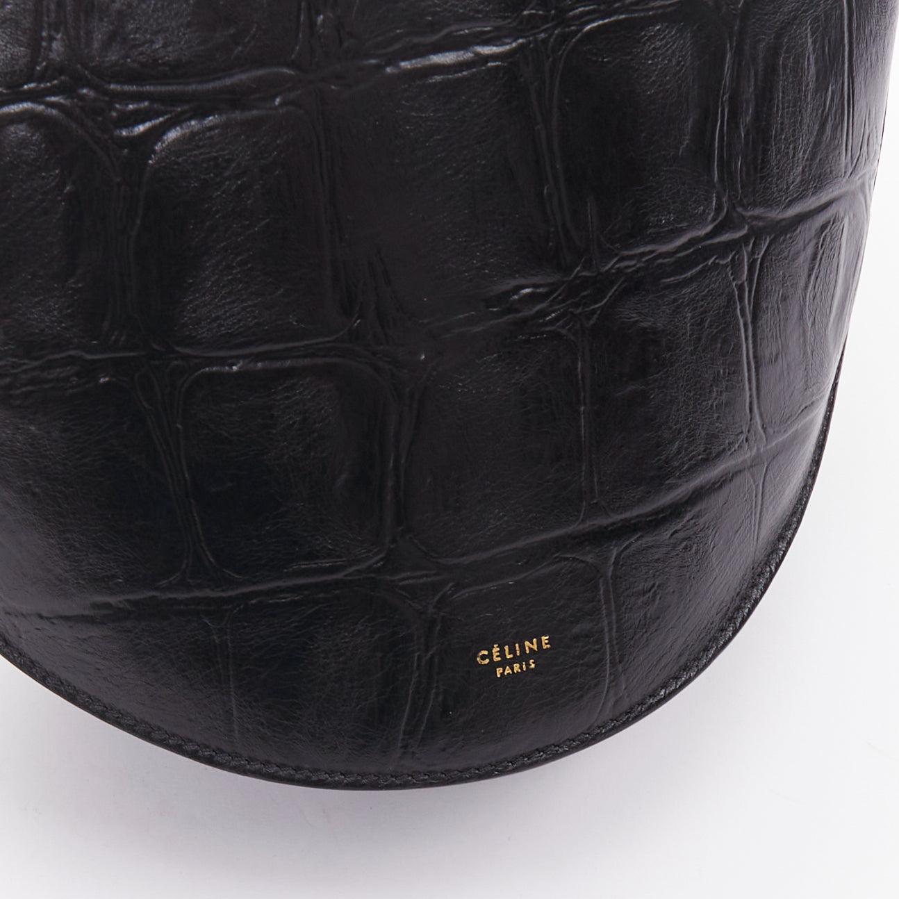 OLD Celine 2015 Runway Phoebe Philo pochette bracelet en cuir embossé en vente 2