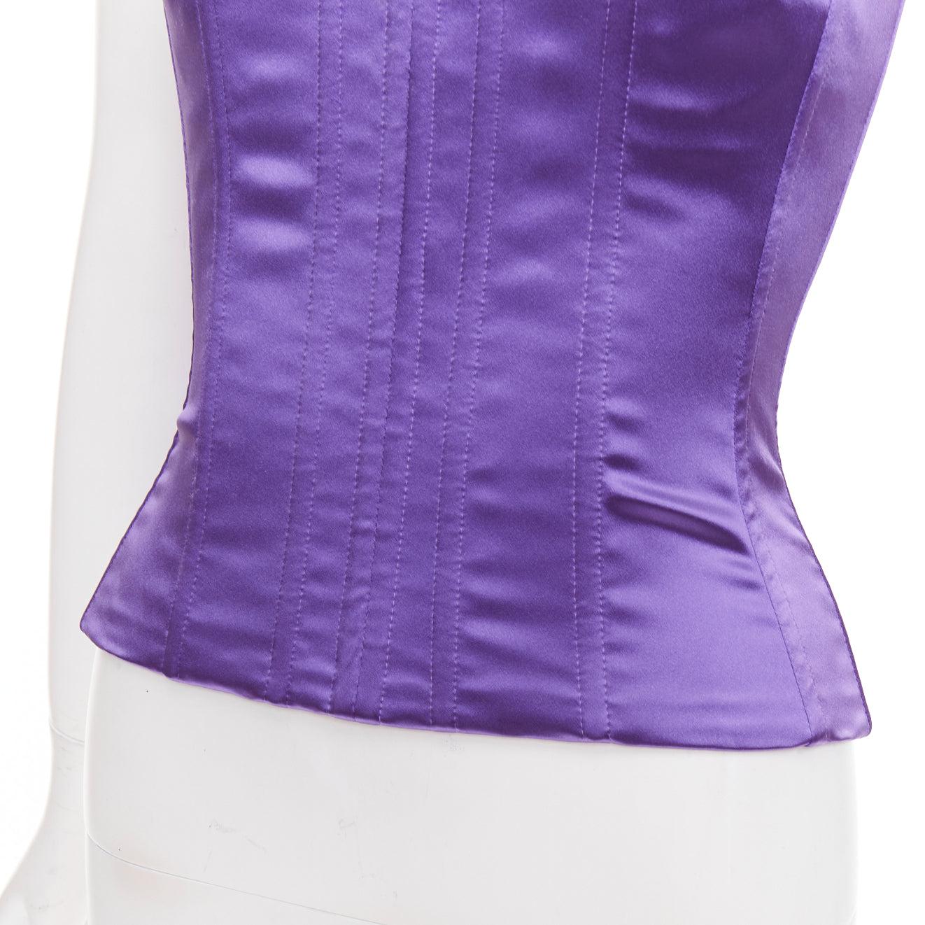 Dolce & Gabbana - Top corset à bretelles spaghetti ajusté et désossé en satin violet IT40 S
Référence : TGAS/F00039
Marque : Dolce Gabbana
Designer : Domenico Dolce et Stefano Gabbana
MATERIAL : Acétate, mélange
Couleur : violet
Motif :