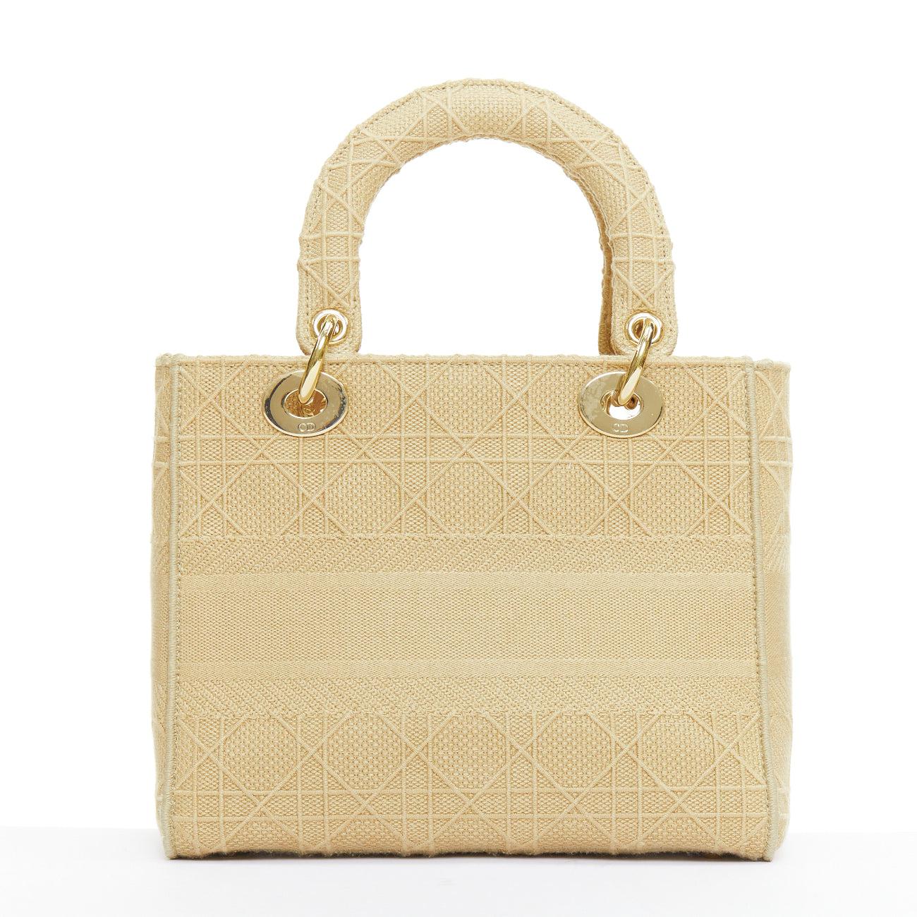 Donna CHRISTIAN DIOR Lady D-Lite Medium Cannage Borsa in tela beige con manico superiore con charm CD in vendita
