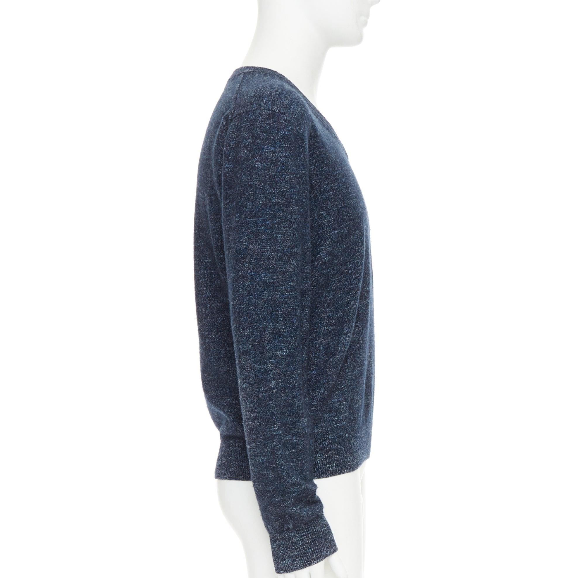 Gucci maglione in lana, seta e cashmere melange con collo a V e logo GG L.A. In condizioni ottime in vendita a Hong Kong, NT