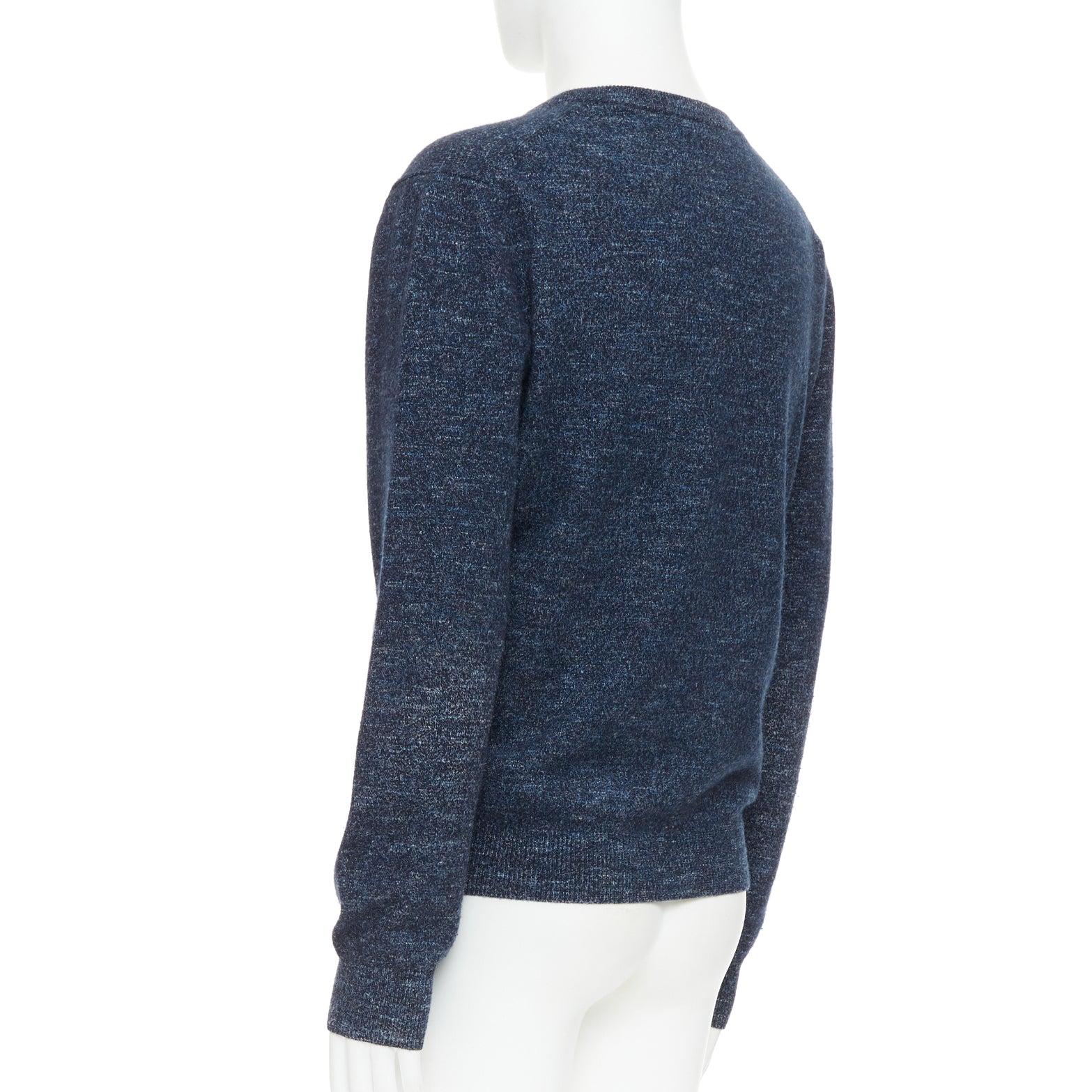 Gucci maglione in lana, seta e cashmere melange con collo a V e logo GG L.A. in vendita 1