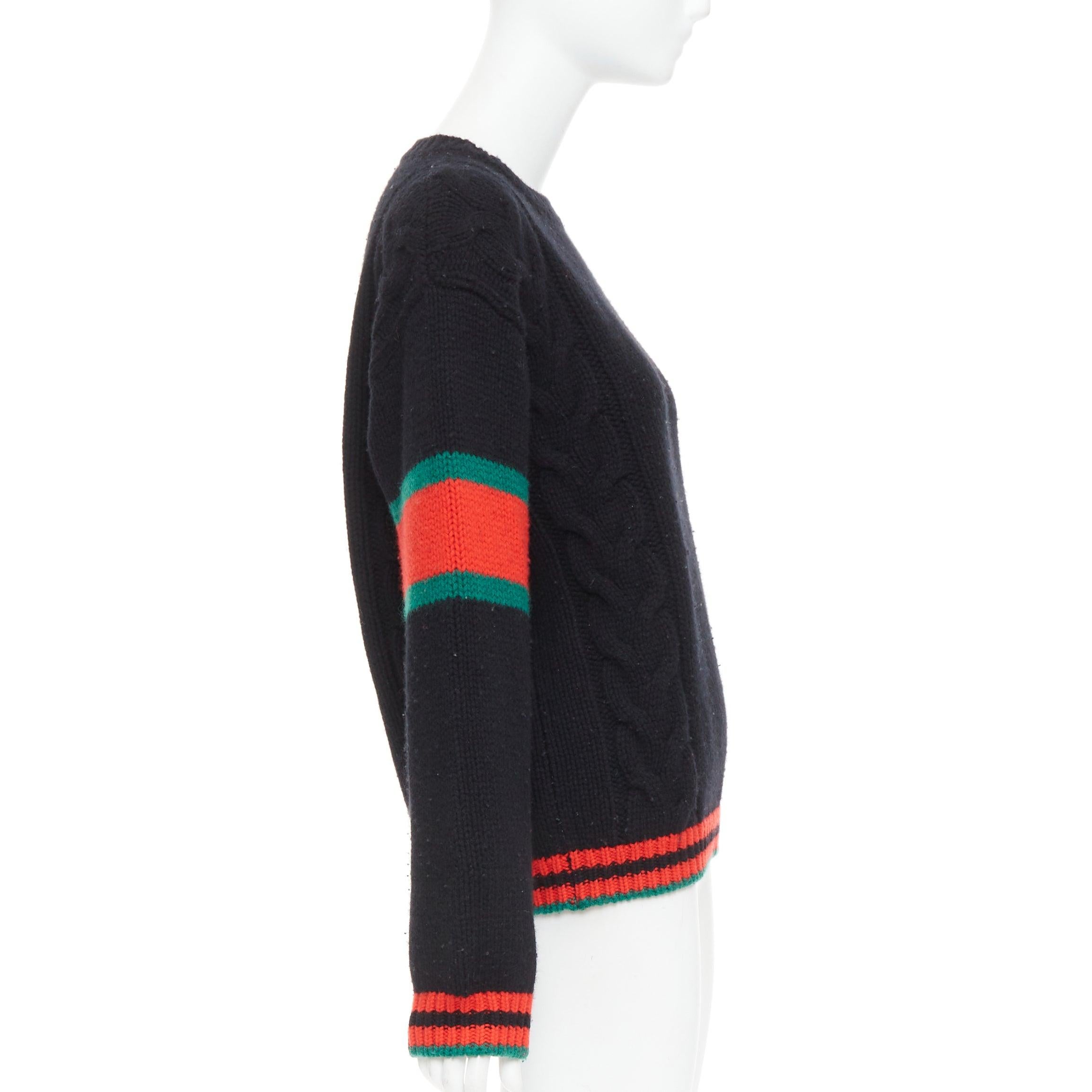GUCCI 2021 pull-over à col ras du cou en laine noire rouge verte tressée XS Bon état - En vente à Hong Kong, NT