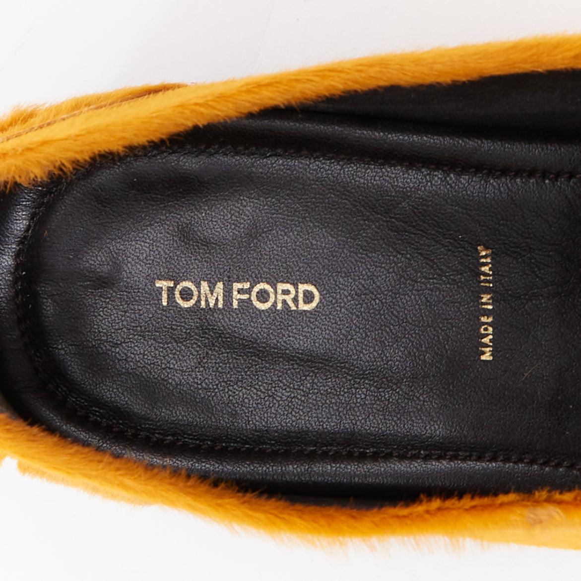TOM FORD Senfgelbe Kalbshaar-Goldkette Samt-Mokassin-Slipper UK8 EU42 im Angebot 4