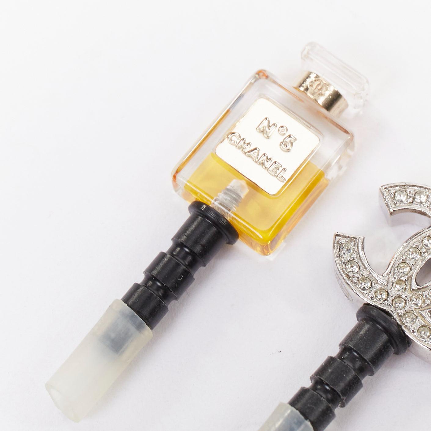 Chanel No.5 Perfume Pave Crystal Babushka Doll phone charm plug Set of 3 In condizioni ottime in vendita a Hong Kong, NT
