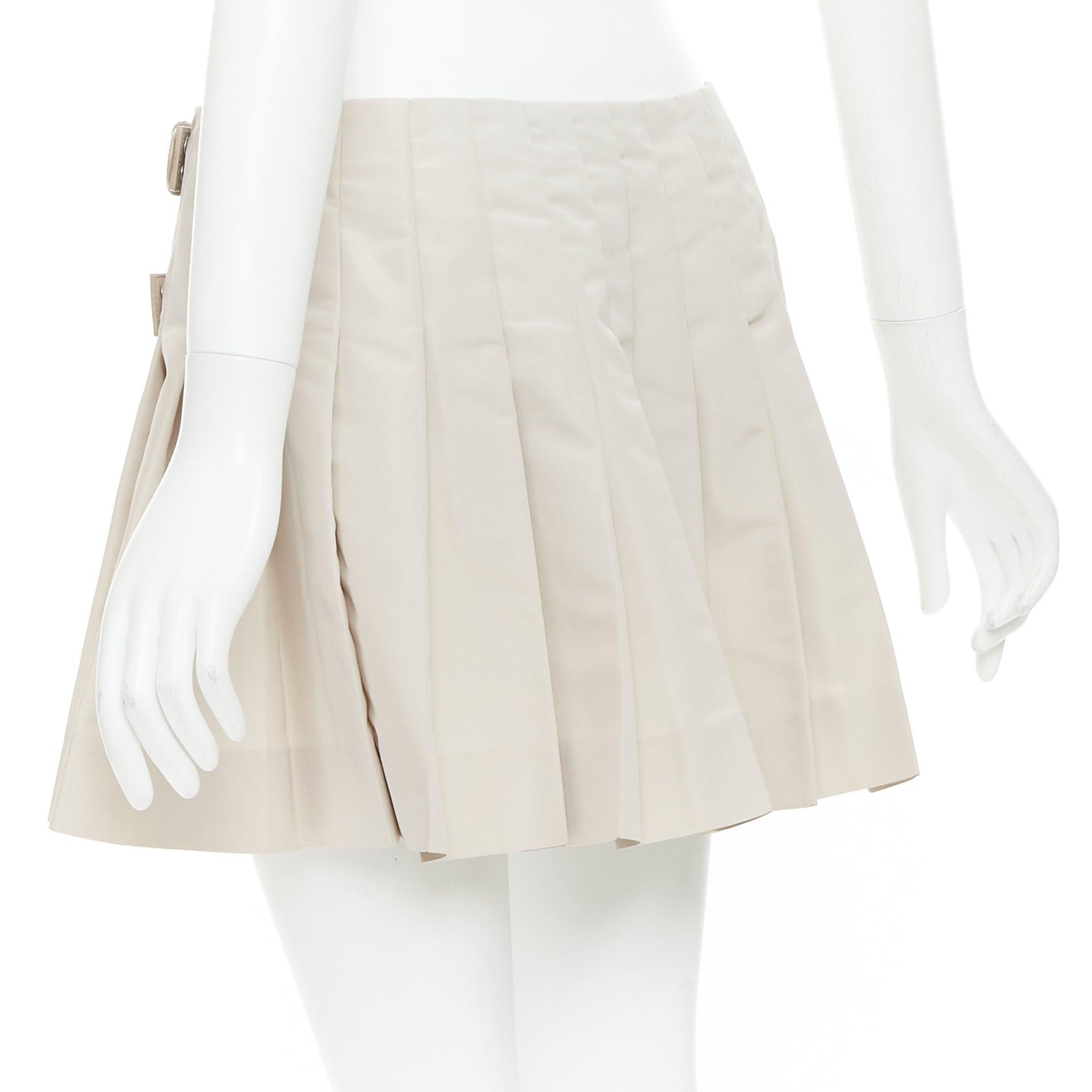 PRADA 2010 Vintage légère soie mélangée plissée cuir mini jupe IT42 M en vente 1