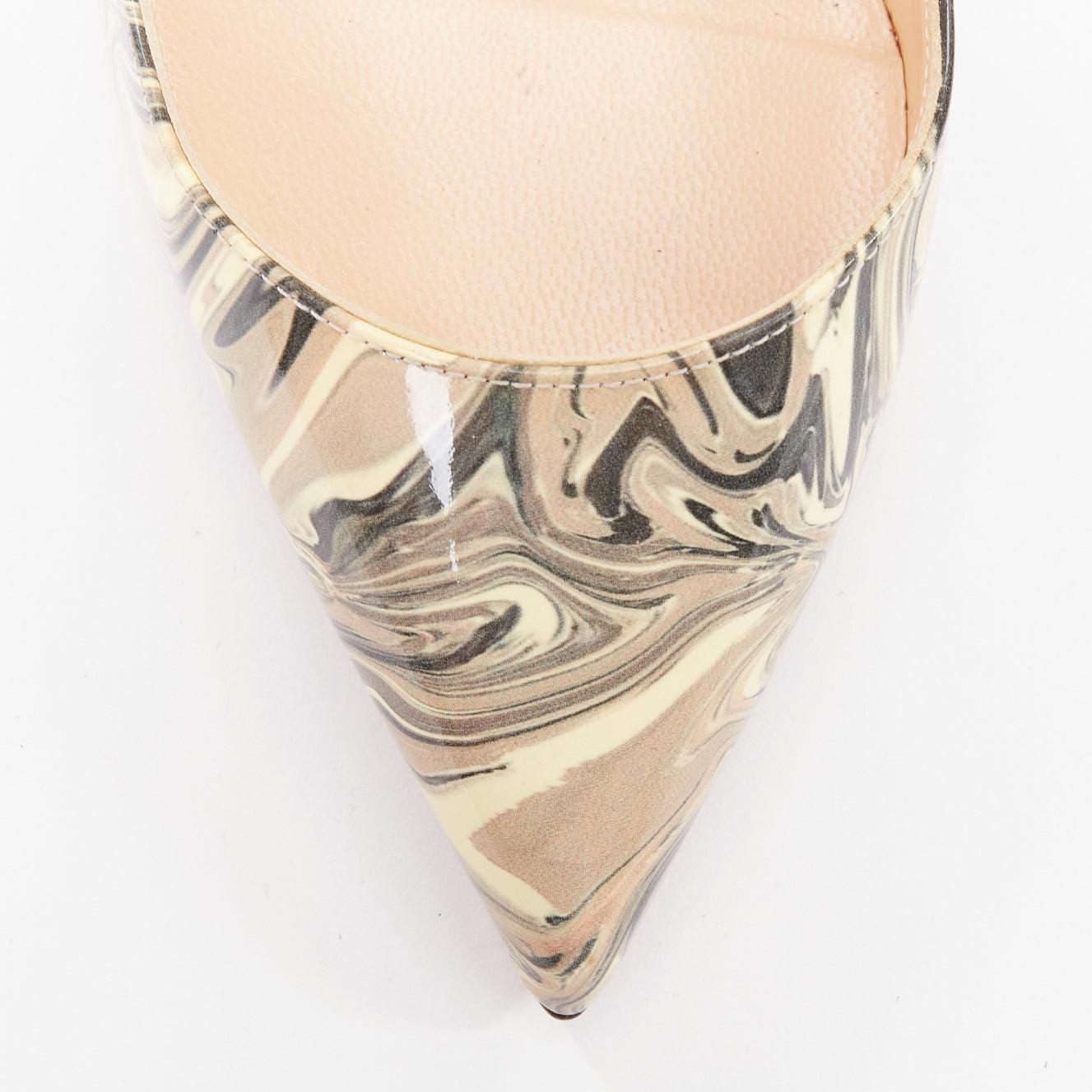 CHRISTIAN LOUBOUTIN So Kate Marmor Wirbel Druck Lackleder hohe Absätze EU36 im Angebot 1
