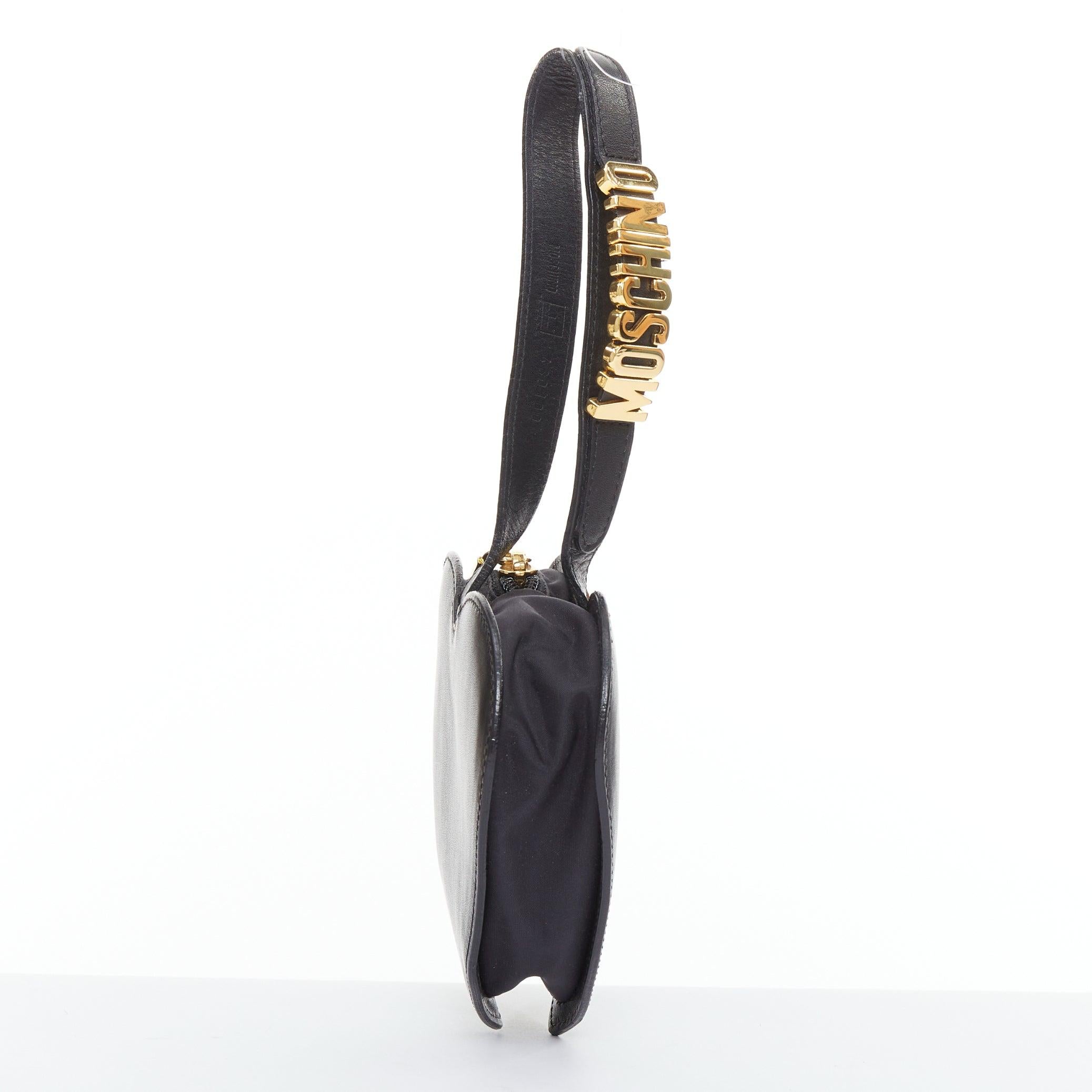 MOSCHINO Vintage Heart pochette à bracelet en cuir souple noir et or Bon état - En vente à Hong Kong, NT
